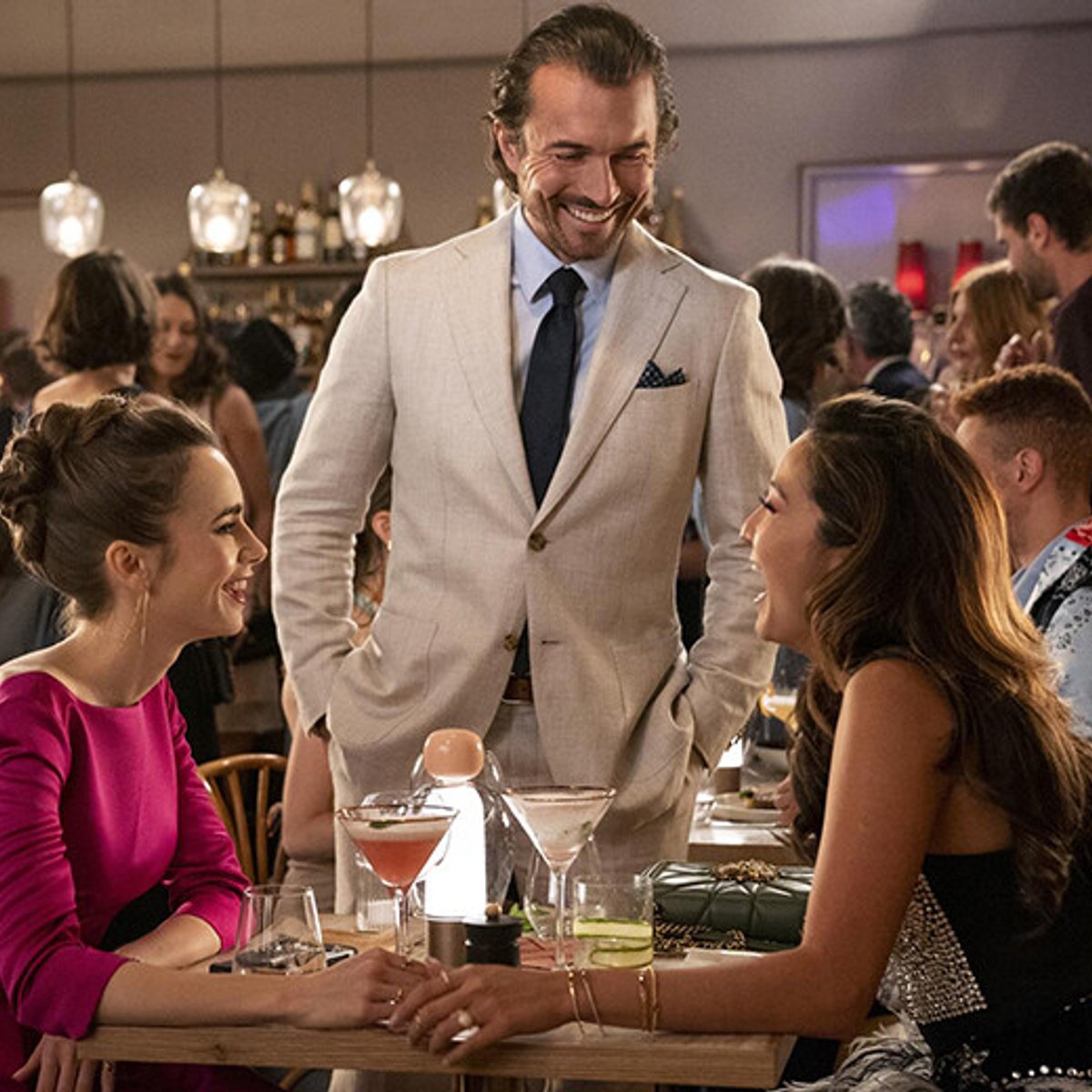 「エミリー、パリへ行く」に登場した12のスポットを訪問！