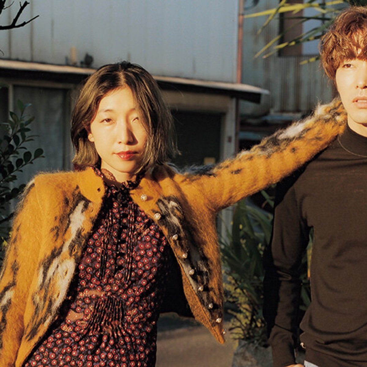 安藤サクラと柄本佑、愛と絆。