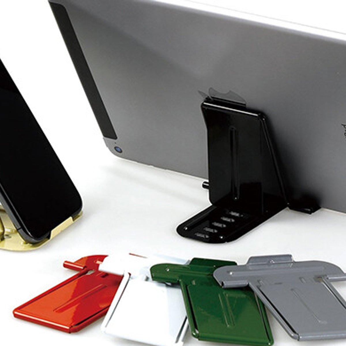 やっと見つけた、おしゃれなガジェット用スタンド！