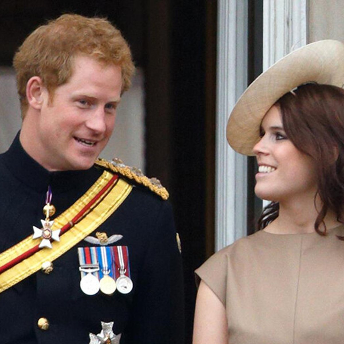 英国王室にまだハリー王子の味方がいた！？ ユージェニー王女、王子と仲良くスポーツ観戦に。