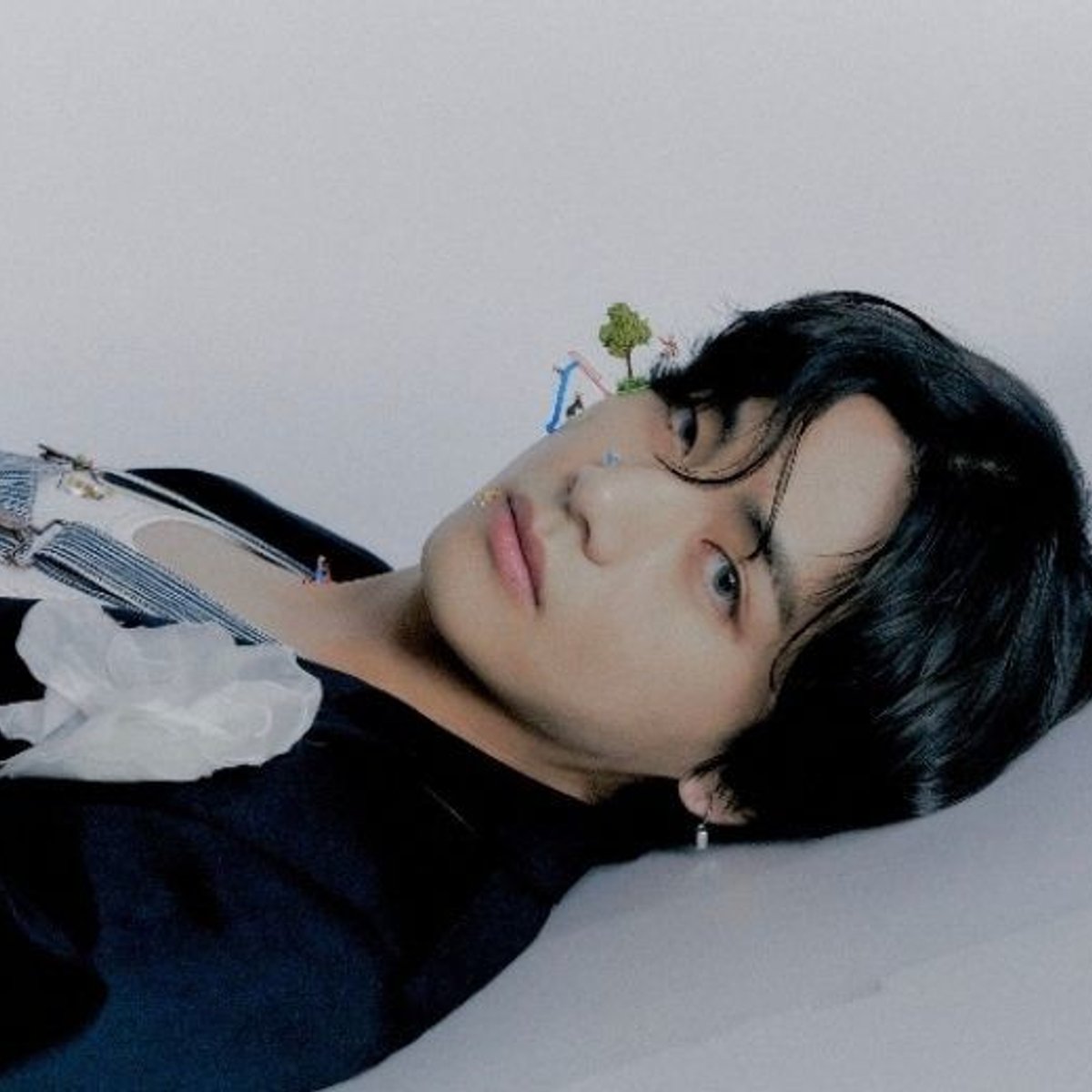 スタイリスト青木千加子、 BTSテテの衣装に釘付け！