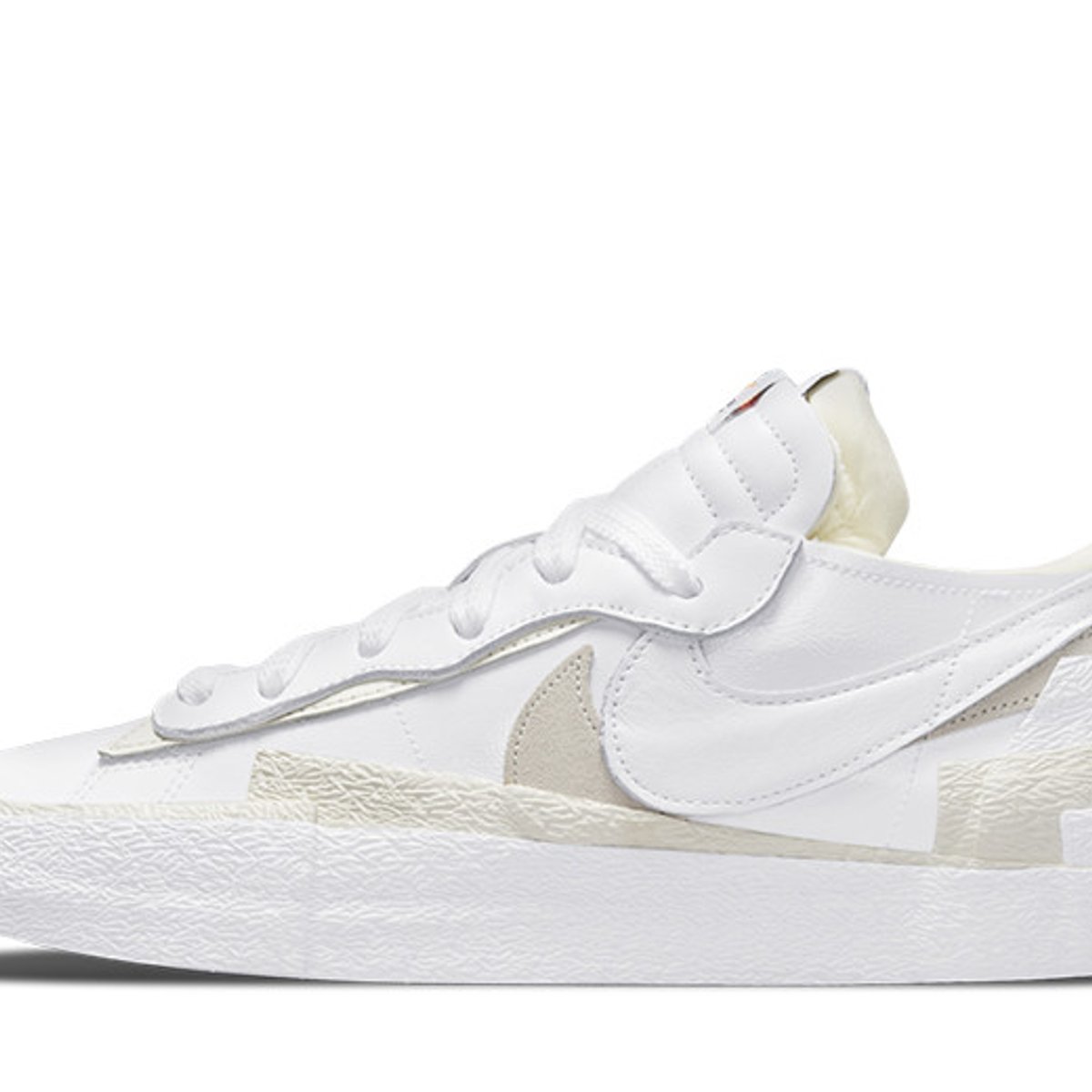 ナイキ × サカイの「ブレーザー ロー」が登場！