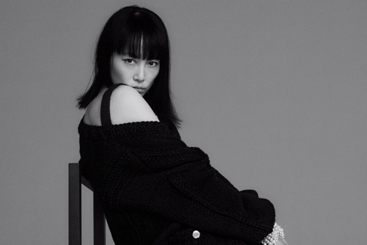 菊地凛子、むきだしな黒。 | madameFIGARO.jp（フィガロジャポン）
