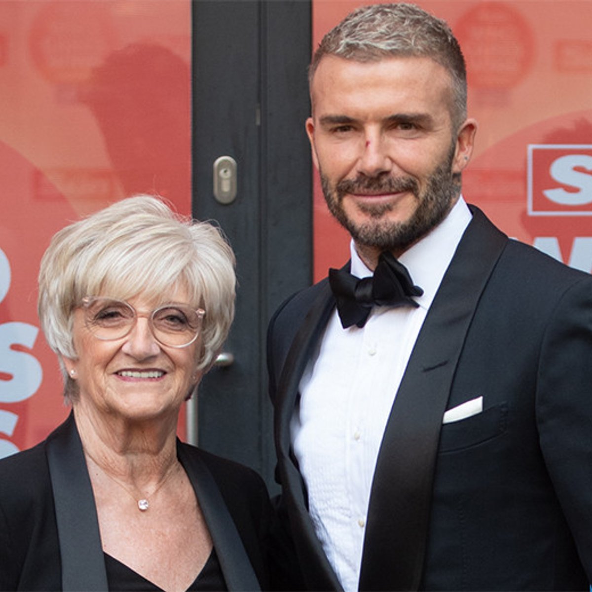 220517-david-beckham-1x1-2.jpg