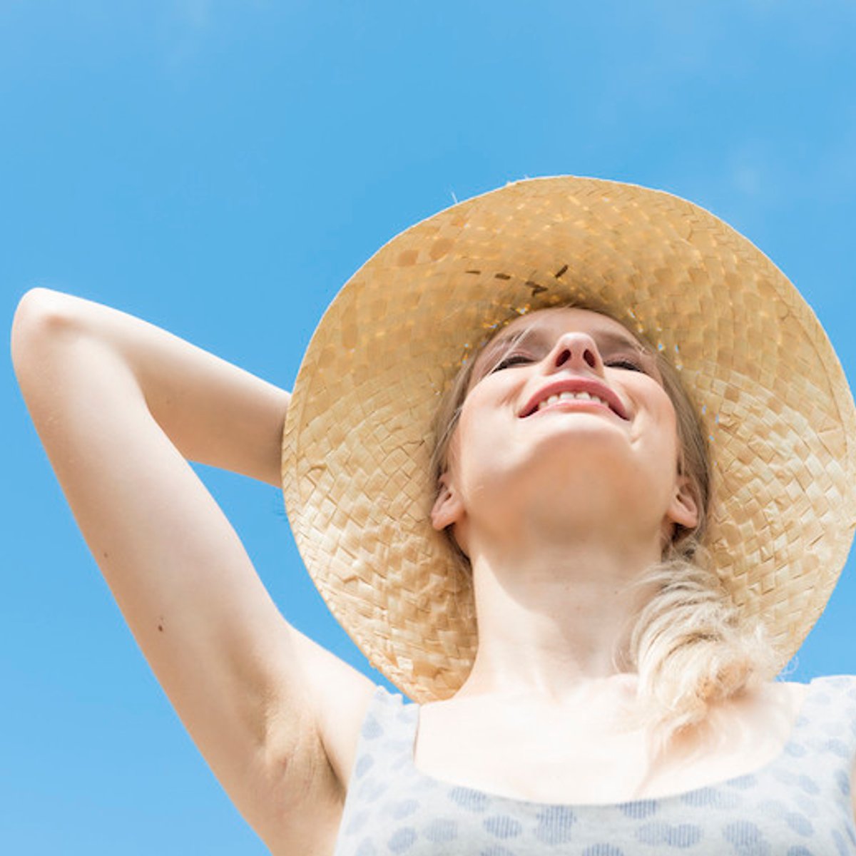 二の腕の「ふりそで」を解消する、簡単３ステップヨガ。