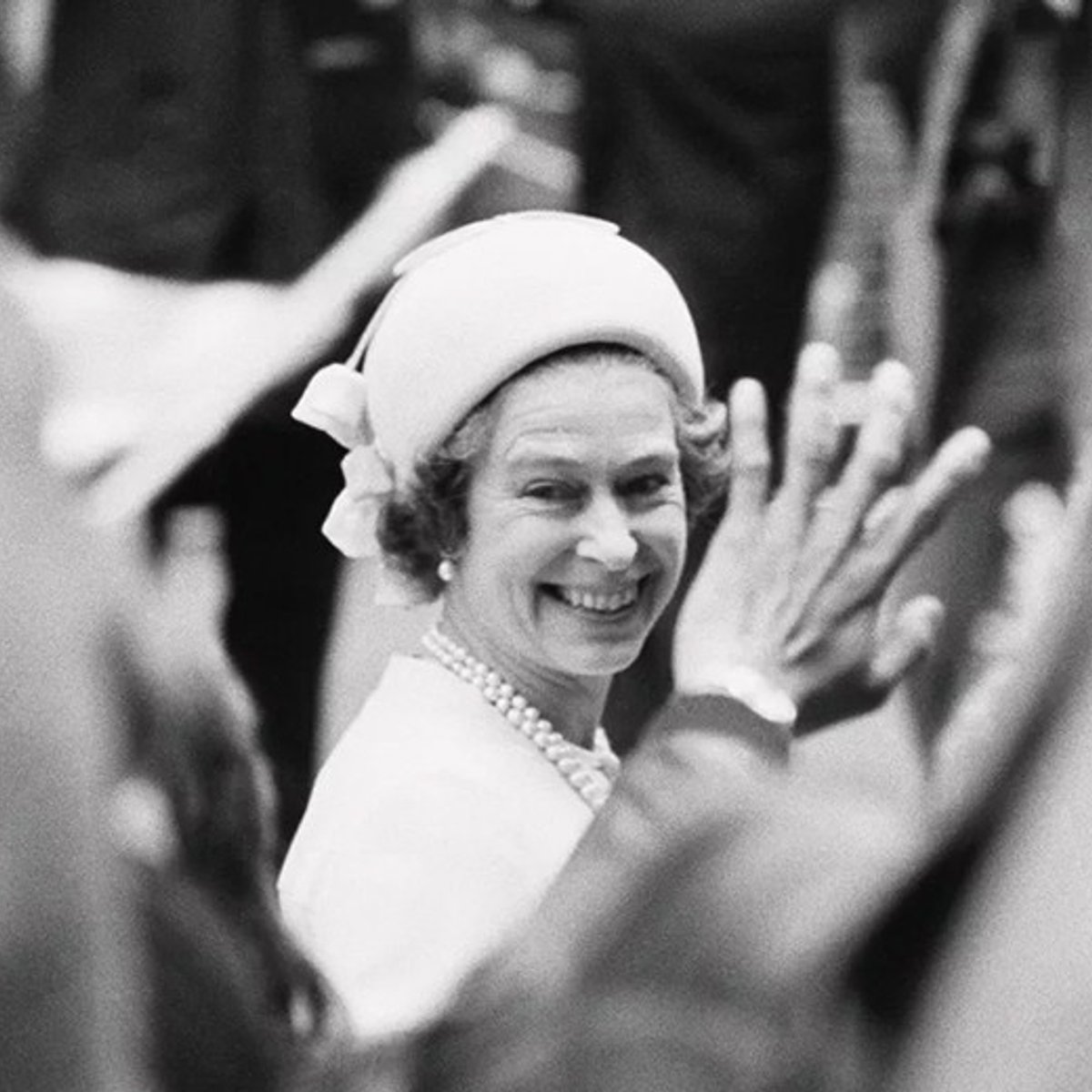 エリザベス女王、96歳で死去。