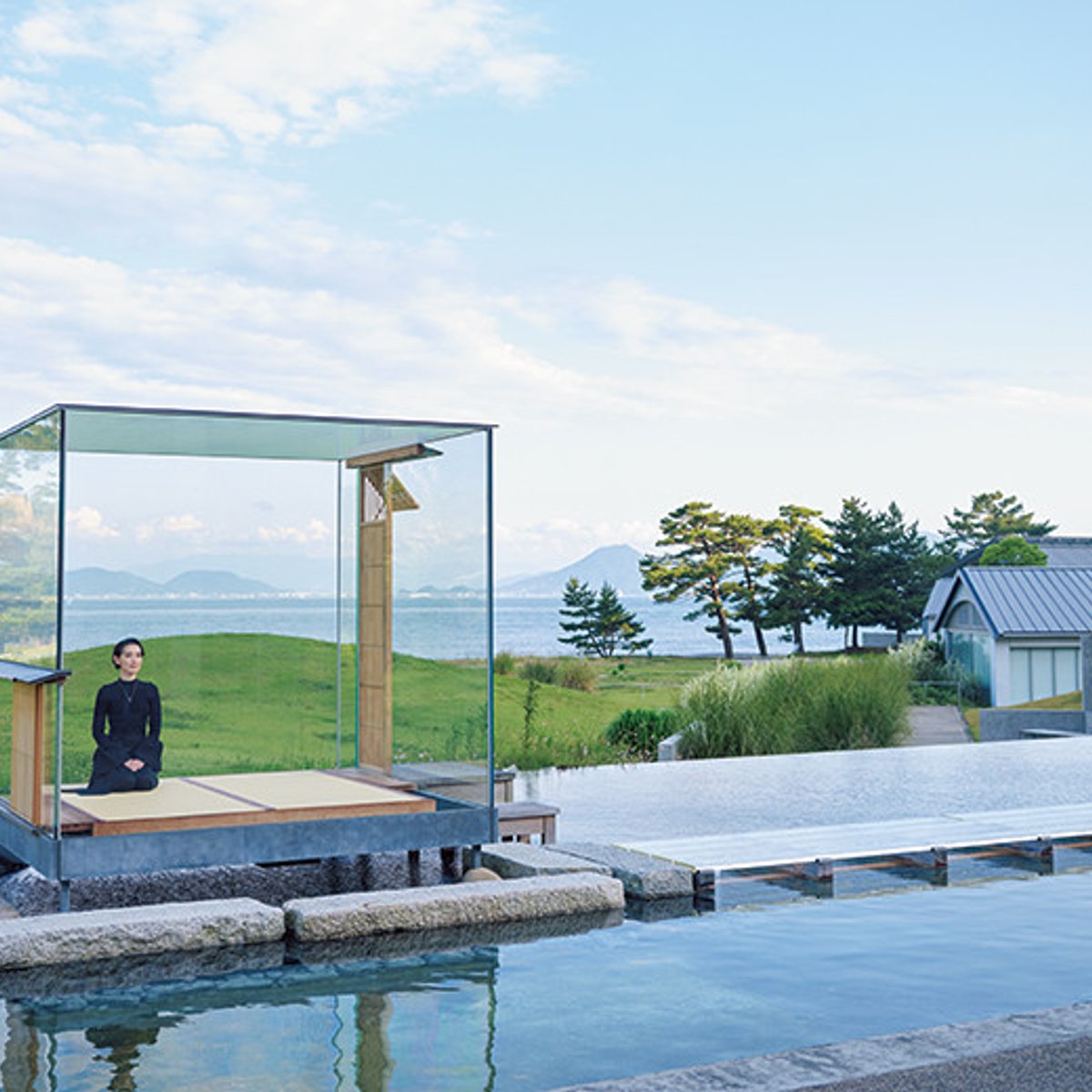 篠原ともえ、あらためて直島へ。