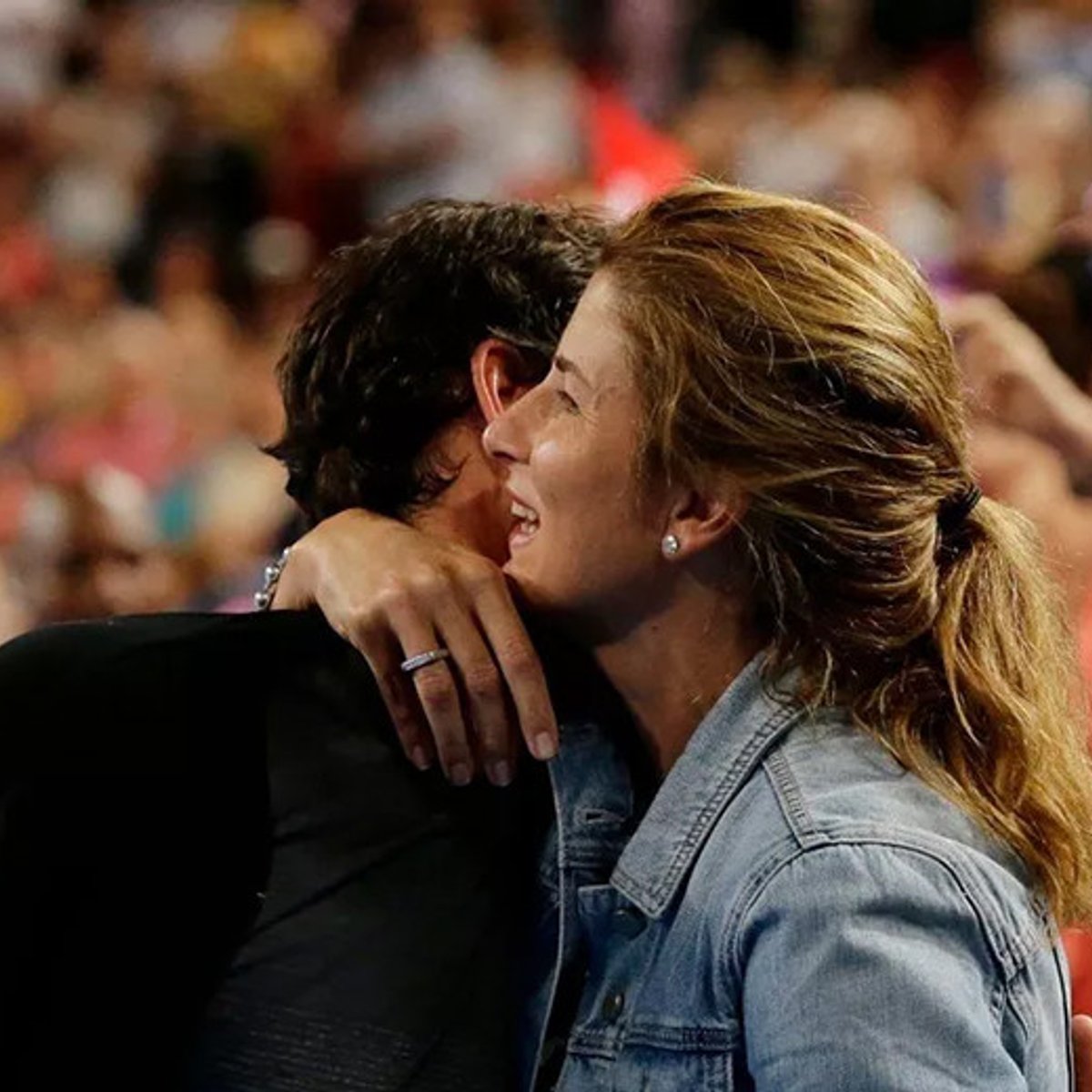 引退表明のフェデラーを支え続けた、元テニス選手だった妻の素顔とは？