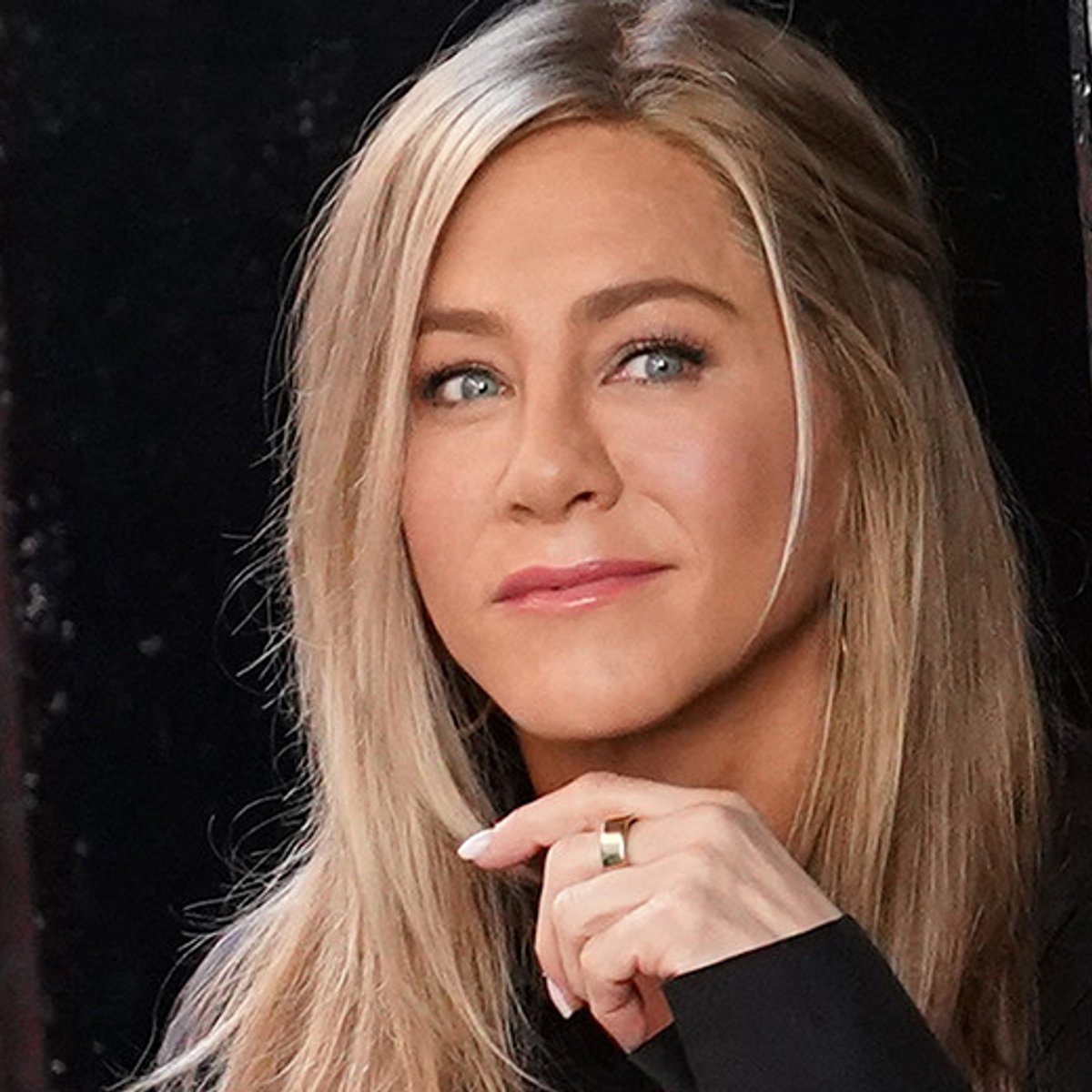 ジェニファー・アニストン、加齢と白髪も前向きに受け入れる。