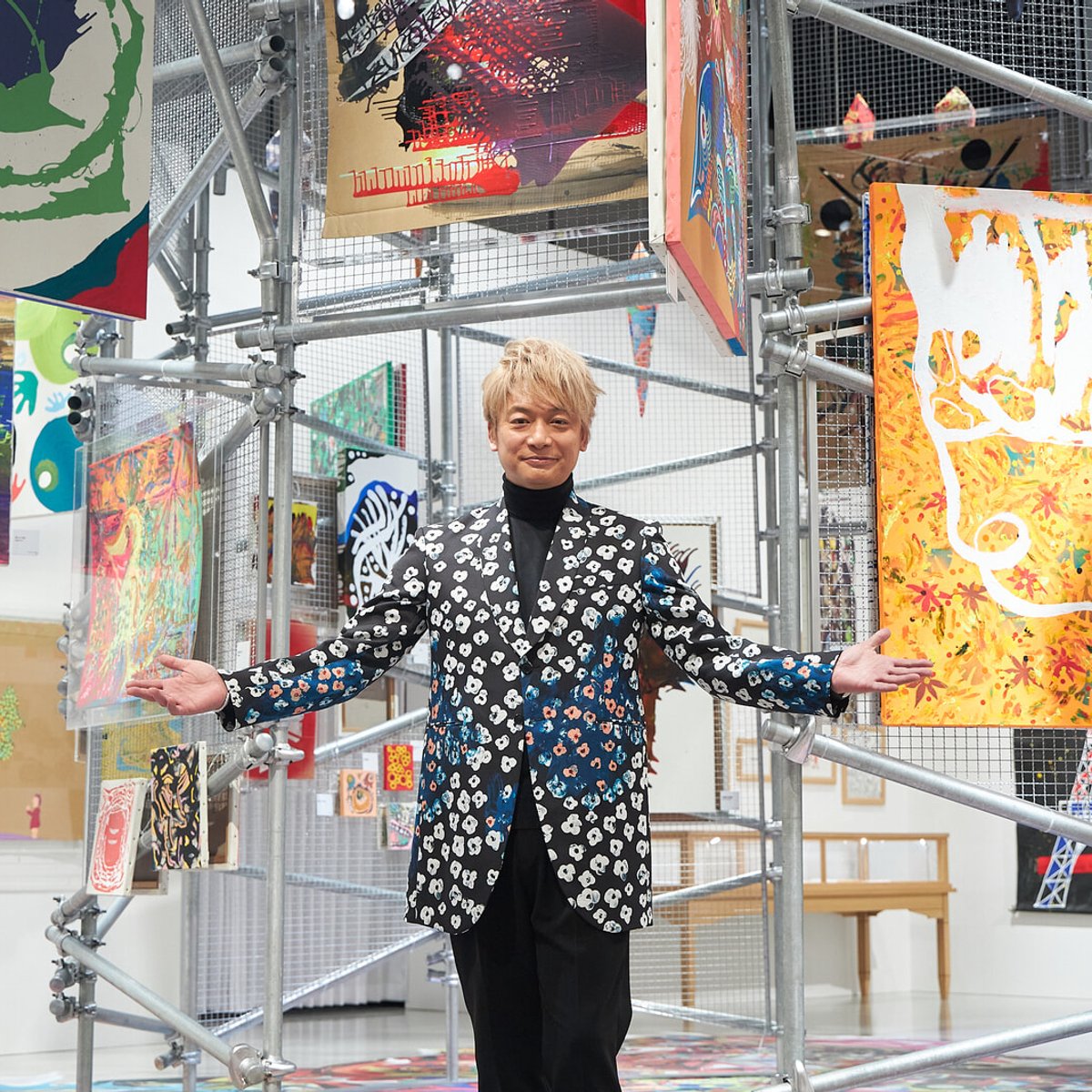 「香取慎吾とは誰なのか？」 3年ぶりにアートの個展が開催、全国ツアーも決定！