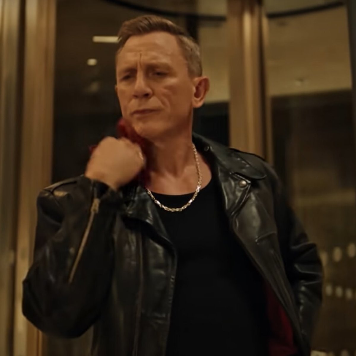 CMでノリノリダンス姿を披露！　ダニエル・クレイグのお茶目なエピソード集。