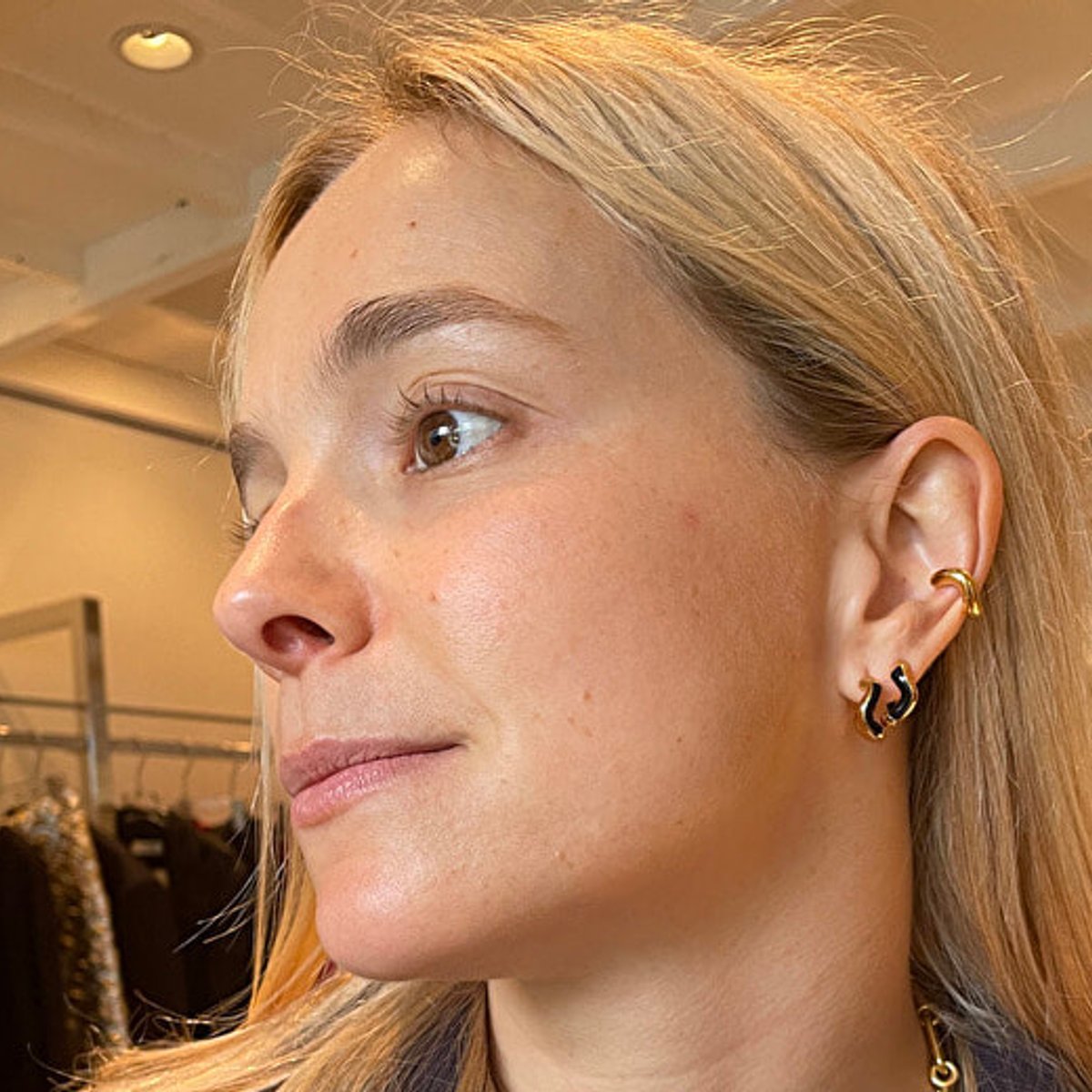 シャルロット・シェネの”直感で選ぶ”ジュエリースタイル。