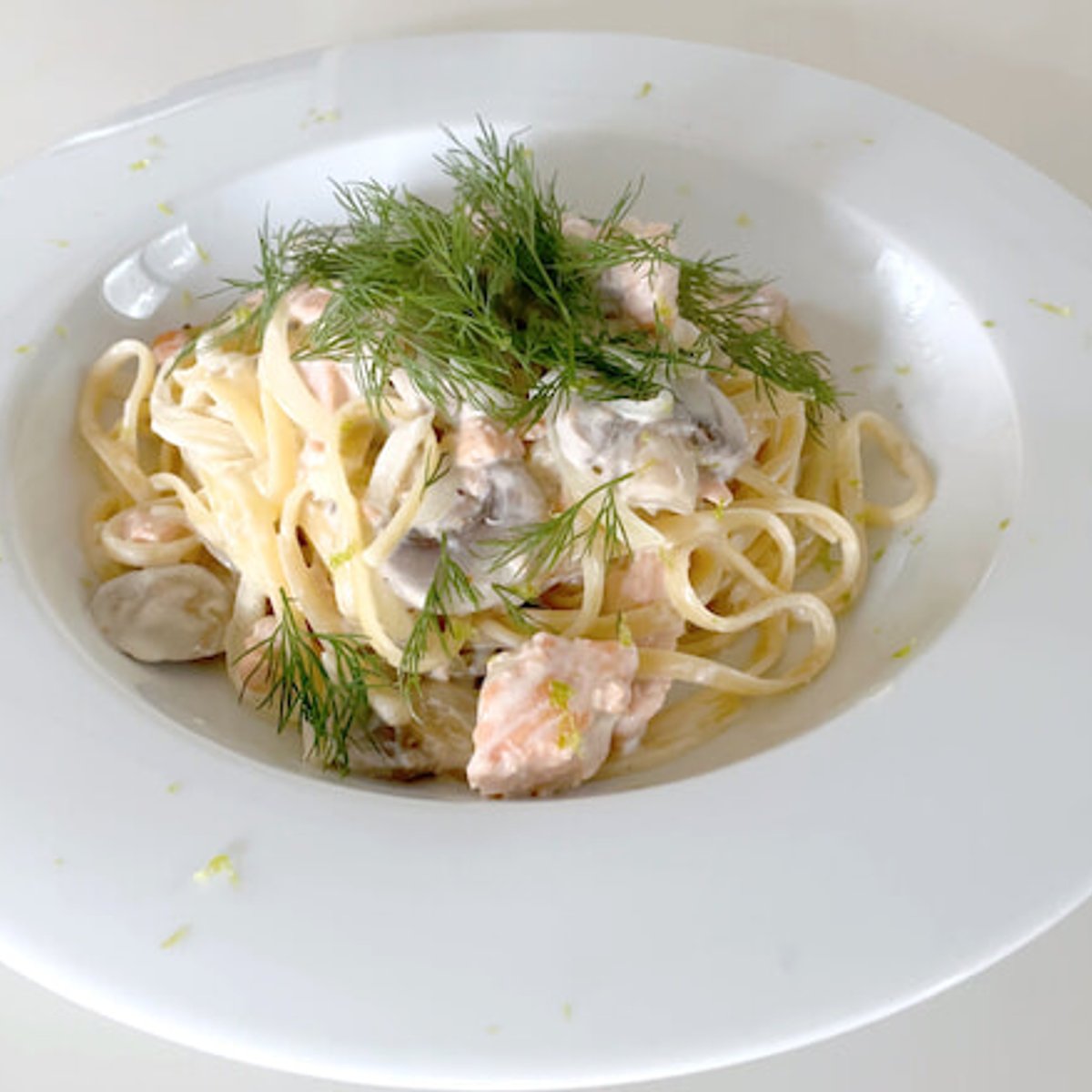 いまが旬のレモンで作る、爽やかクリームパスタの作り方。