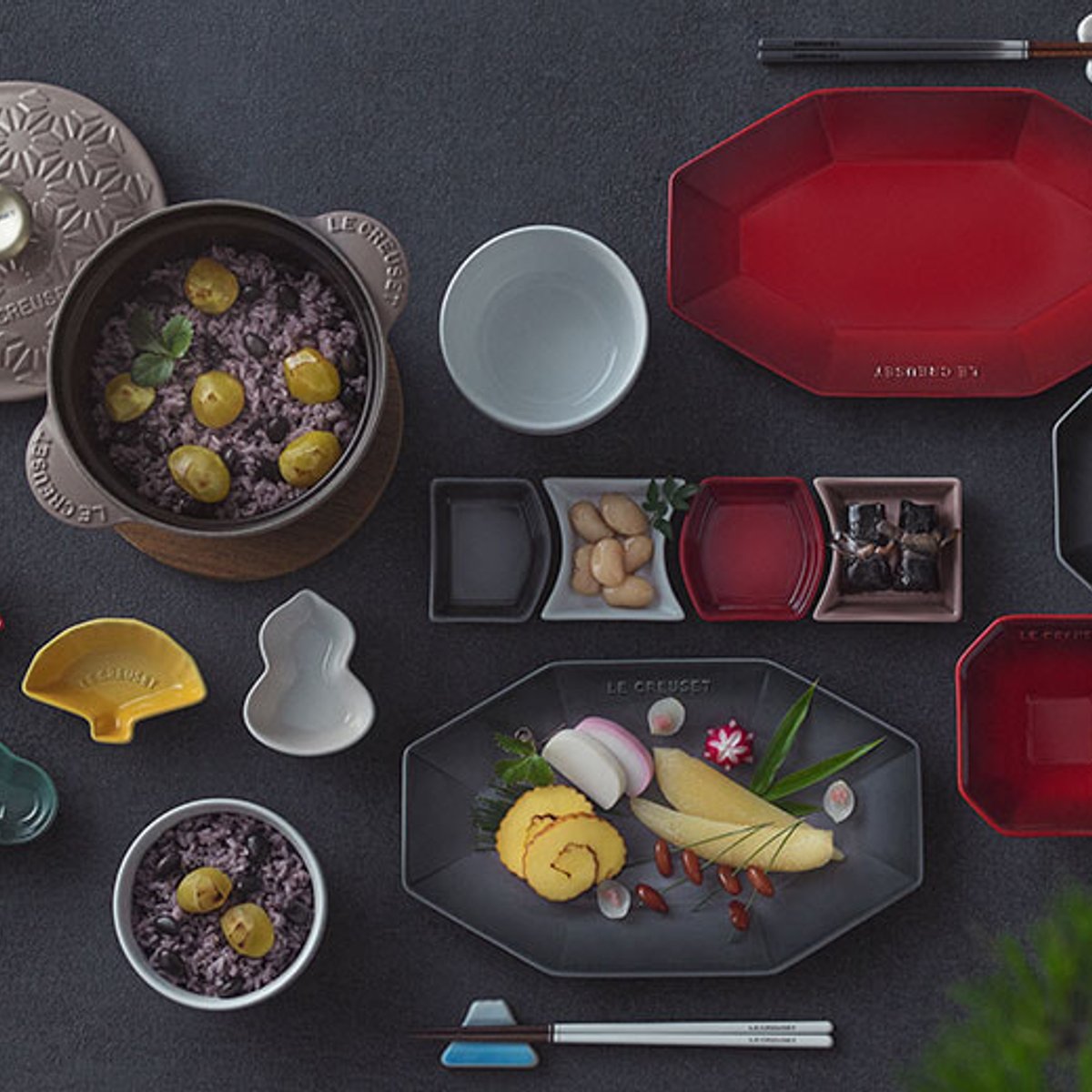 221227-lecreuset-1x1-2.jpg