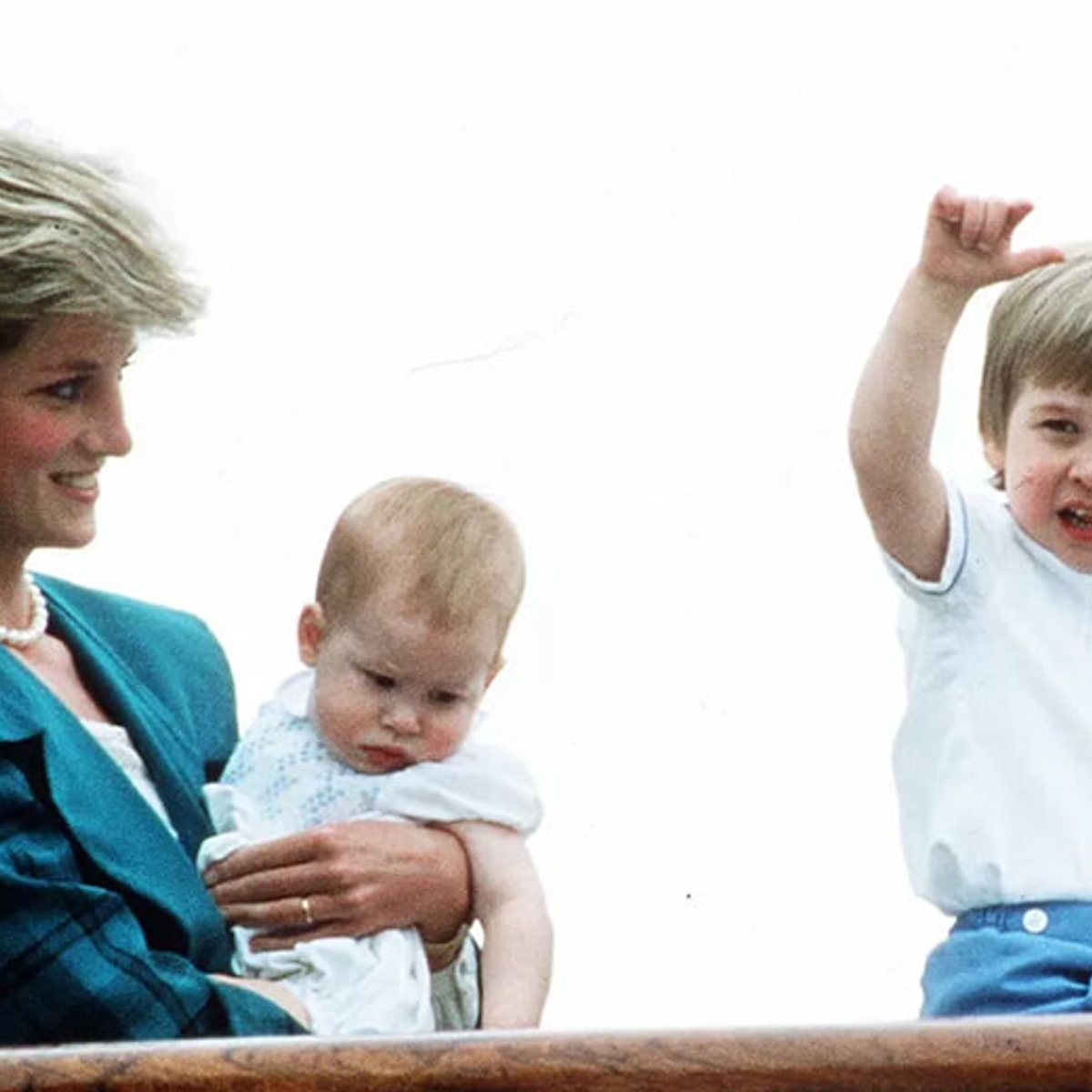 「棺桶の中のダイアナ妃」撮影スタッフも衝撃を受けた、「ザ・クラウン」最終章のシーンとは？