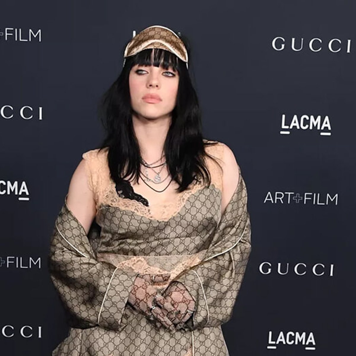 ビリー・アイリッシュ、ジムに出かける際の”驚愕のファッション”とは？