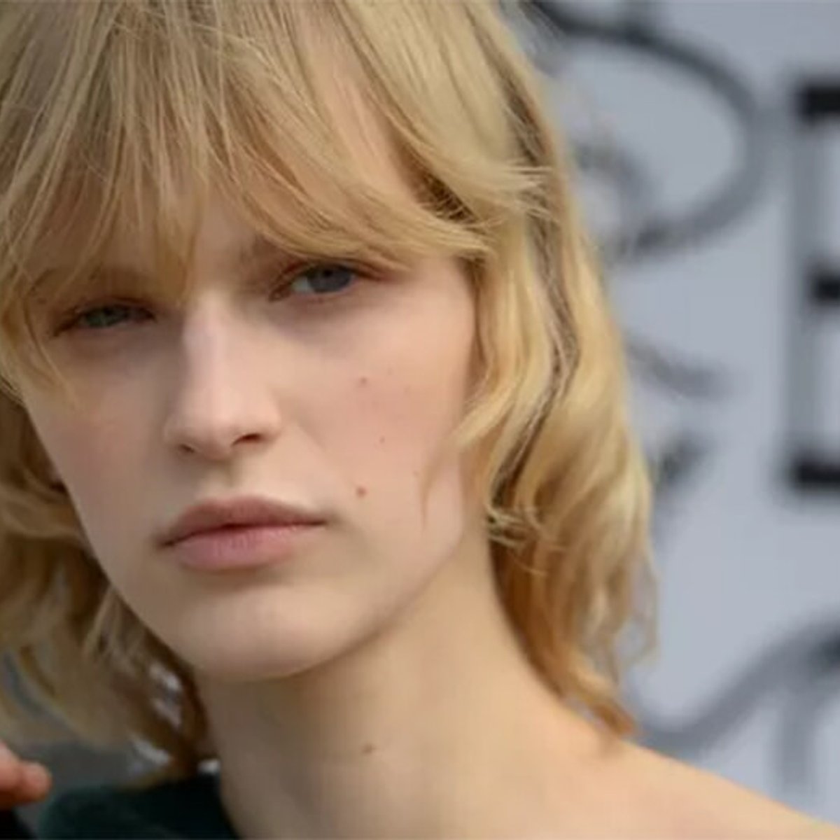 パリジェンヌが注目する2023年のヘアスタイルは？