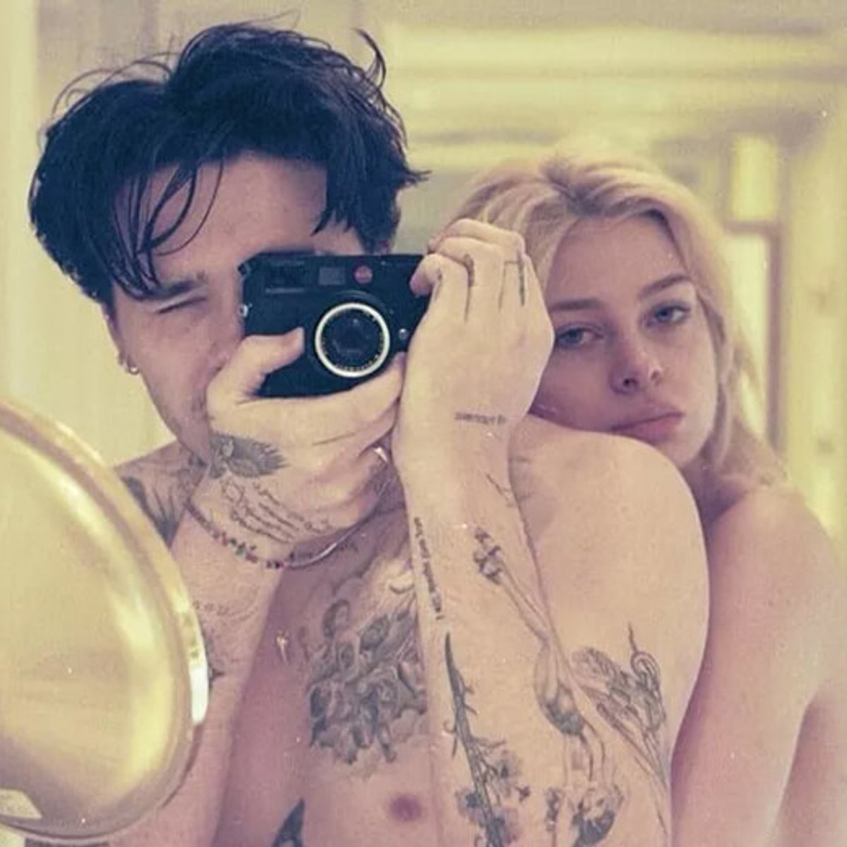 ブルックリン・ベッカム、妻ニコラの名前をタトゥーで刻む。