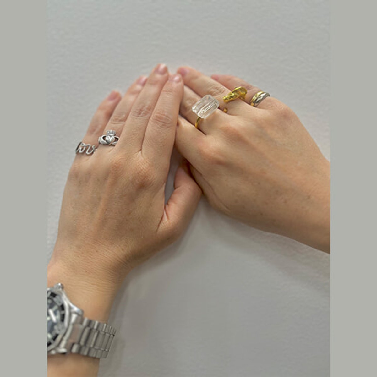 ハート、王冠、馬、Love……、自分の好きなモチーフを並べて。