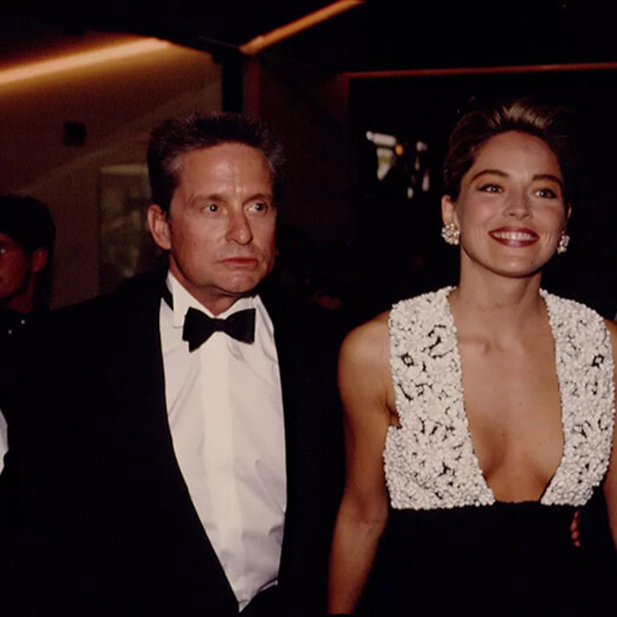 シャロン・ストーン、「セクシーの階段を駆け上がった」1992年のカンヌを振り返る。