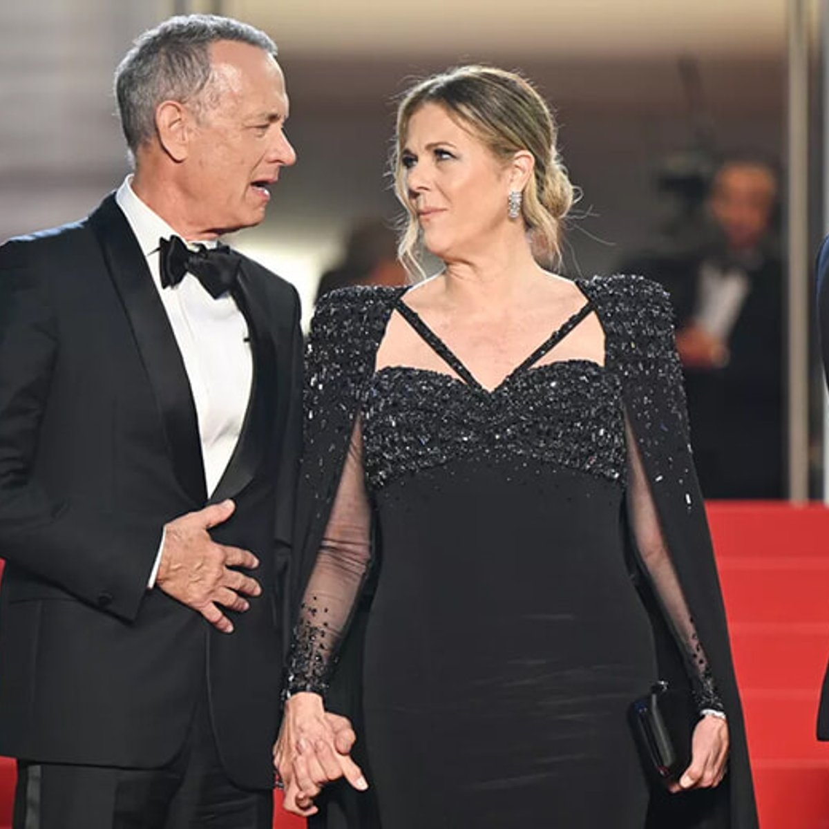 トム・ハンクス、カンヌのレッドカーペットでスタッフに激怒？！