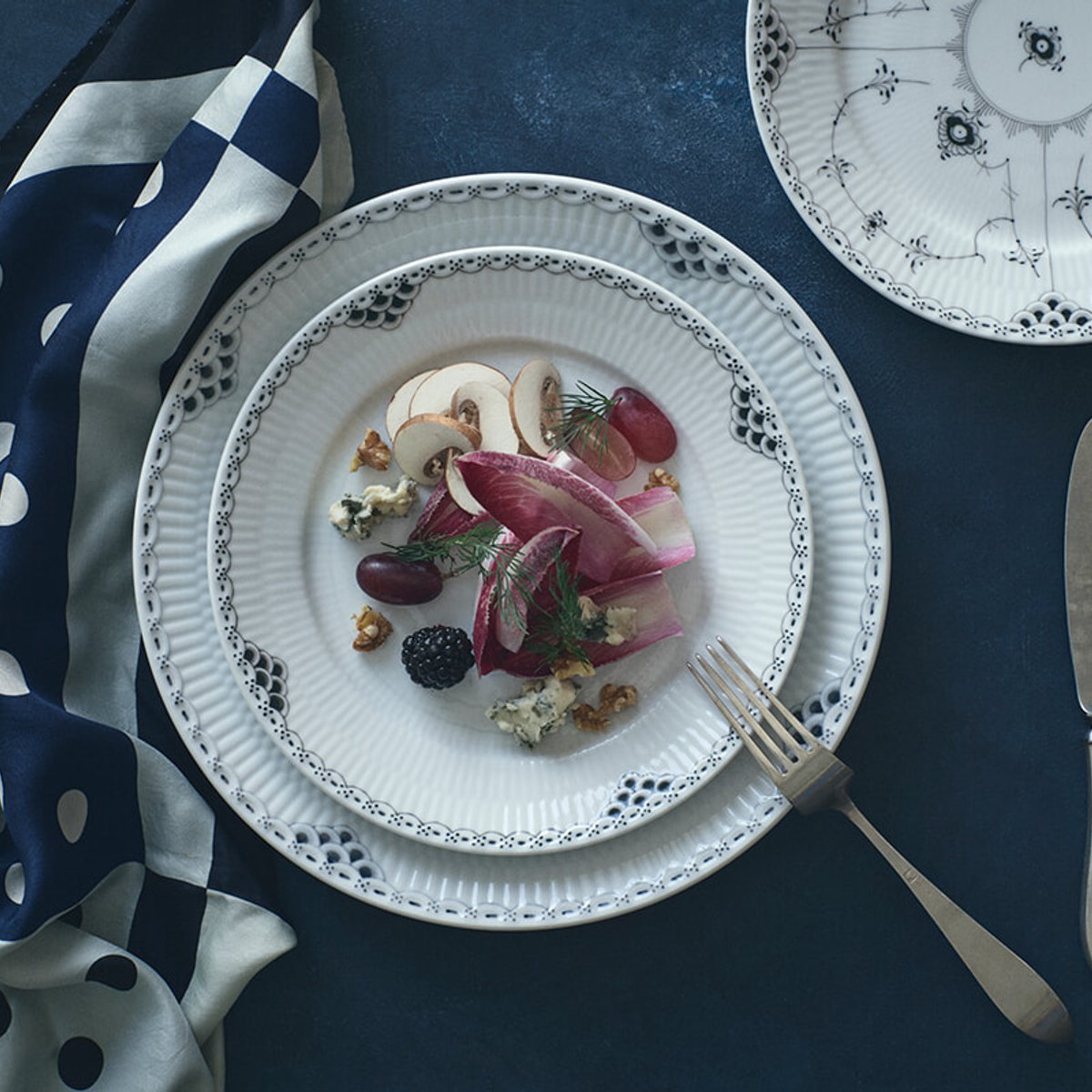 食卓をモダンに彩る、ロイヤル コペンハーゲンの新色とは？