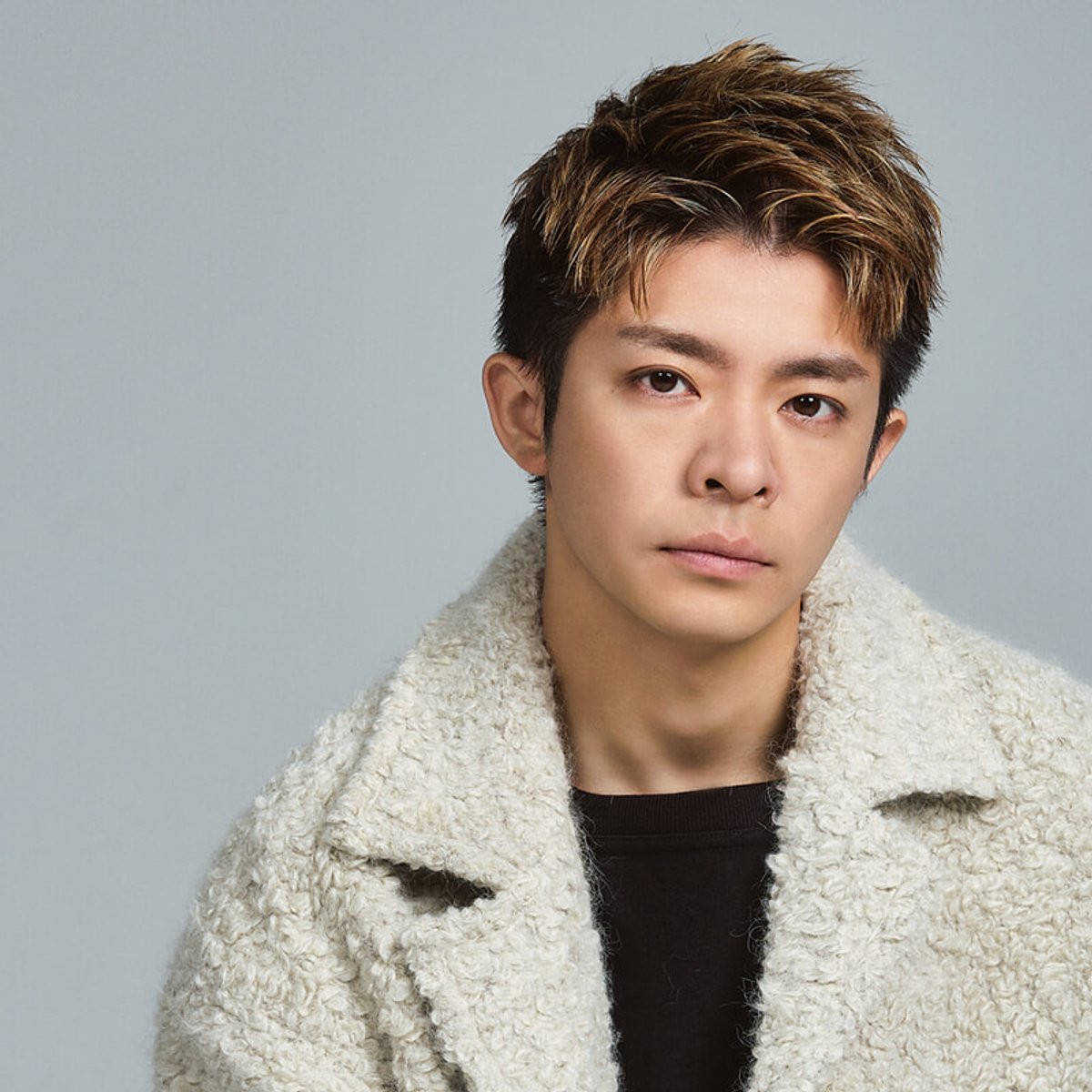 岸優太、未来を見る、まっすぐなまなざし。