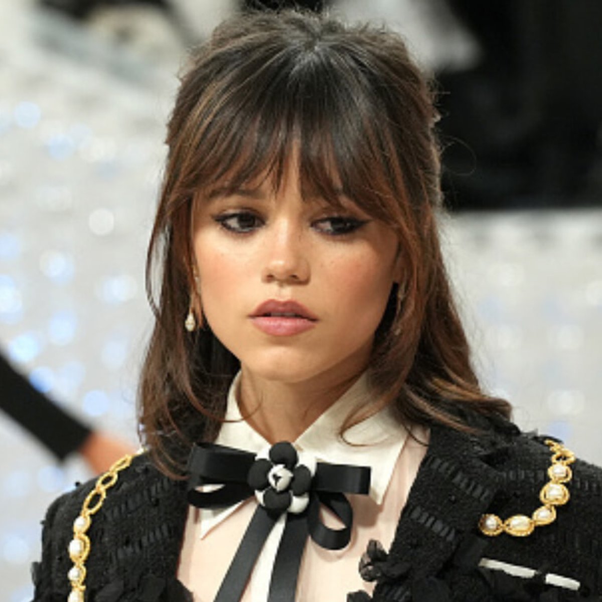 ジェナ・オルテガ、40歳上のジョニー・デップとの交際の噂を「あり得ない」と否定。