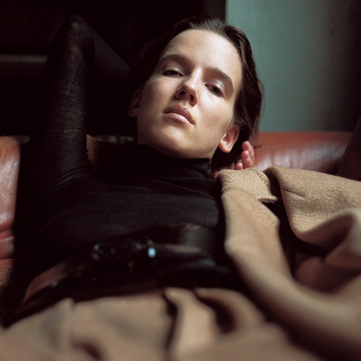 まずは一着、シンプルタートルネック。