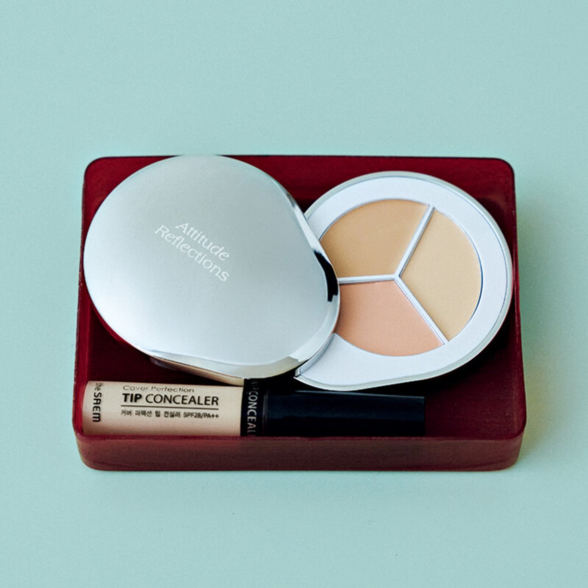 毛穴の存在を忘れる!? ベースメイクはこのステップで。