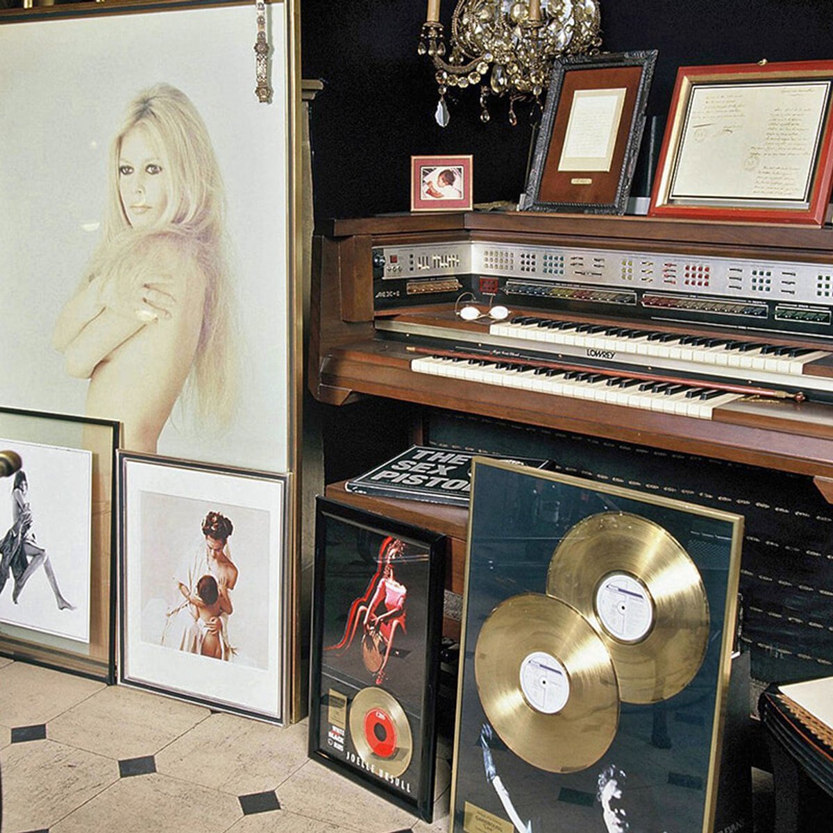 セルジュ・ゲンズブールが暮らした家、ついに一般公開開始。