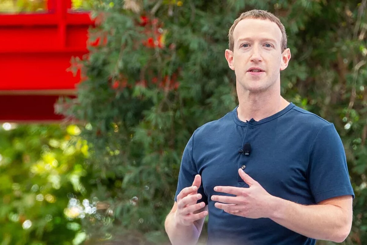 マーク・ザッカーバーグ 名刺 フェイスブック インスタ メタ 会長 兼