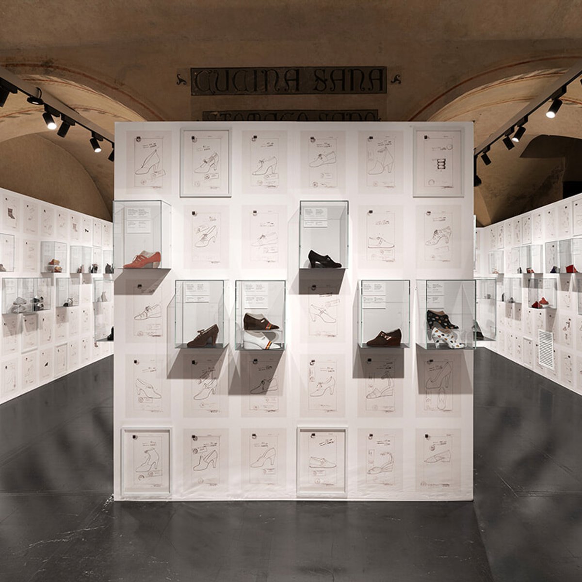 サルヴァトーレ・フェラガモを称える回顧展とは？