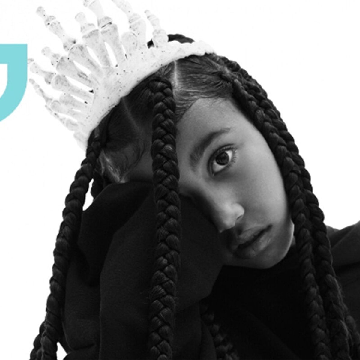 キム・カーダシアンとカニエ・ウェストの10歳の娘、初めて雑誌の表紙を飾る。