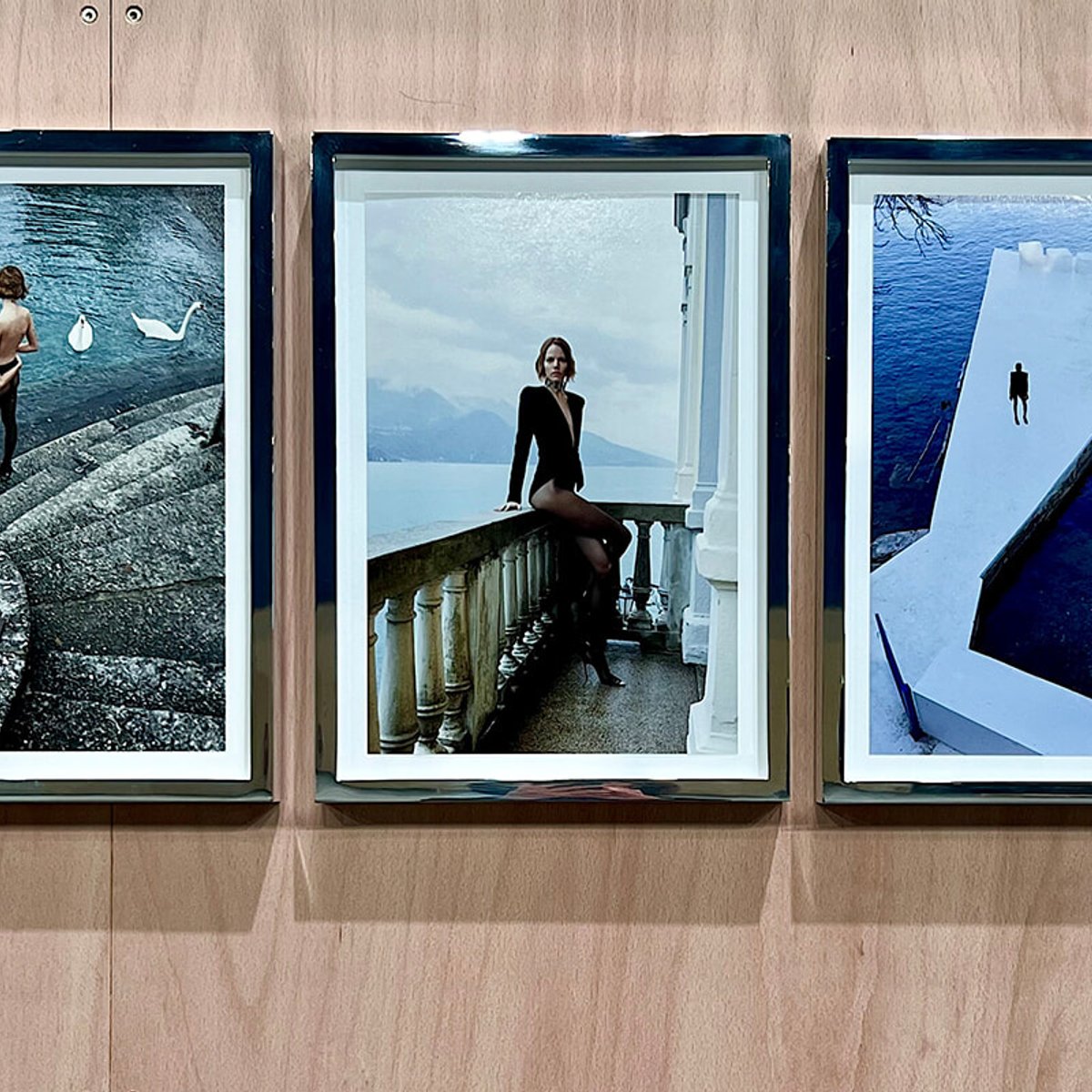 サンローラン後援で、1月9日までユルゲン・テラーの作品展。