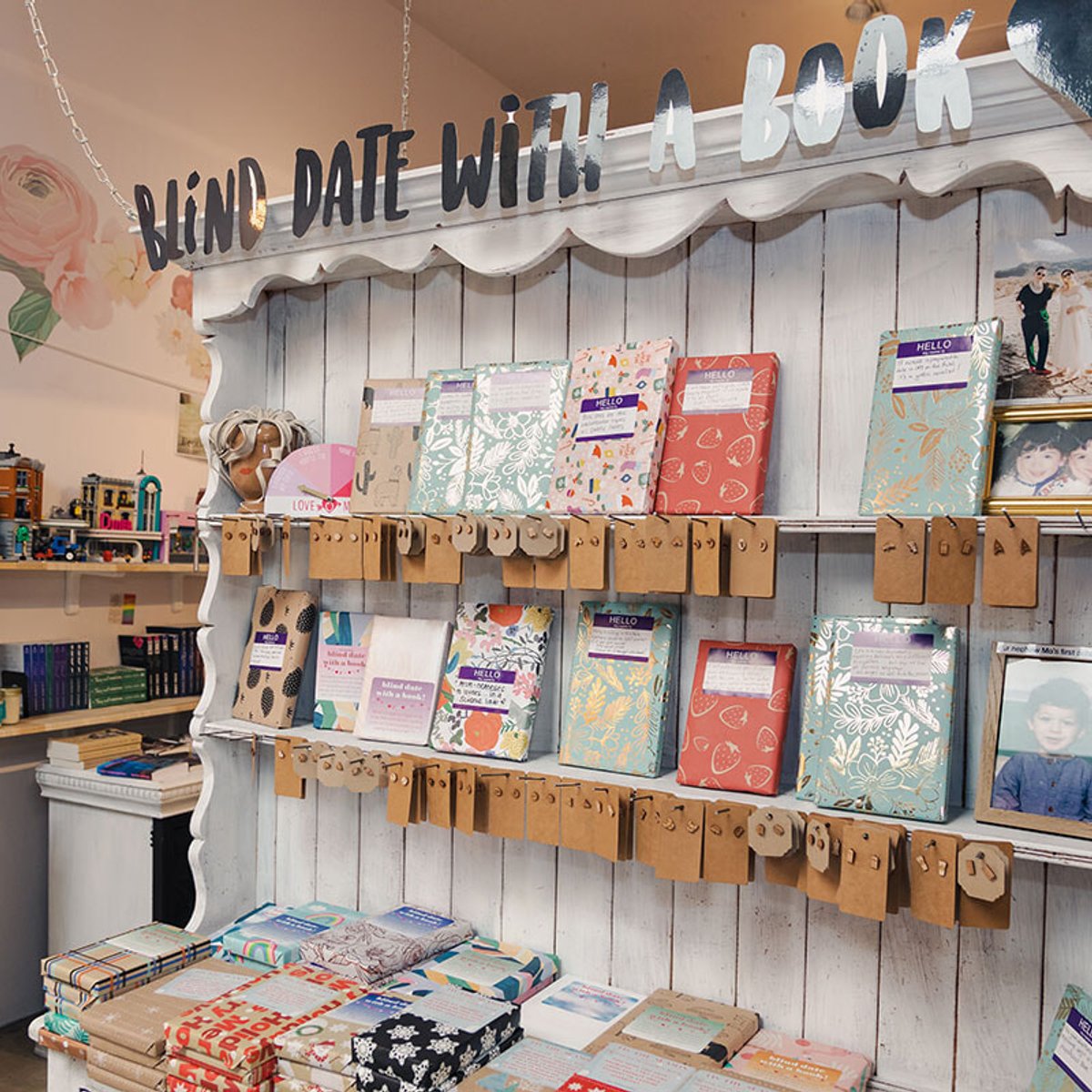 セクシーなロマンス小説ブームで拡張する、恋愛小説専門書店と読者コミュニティ。