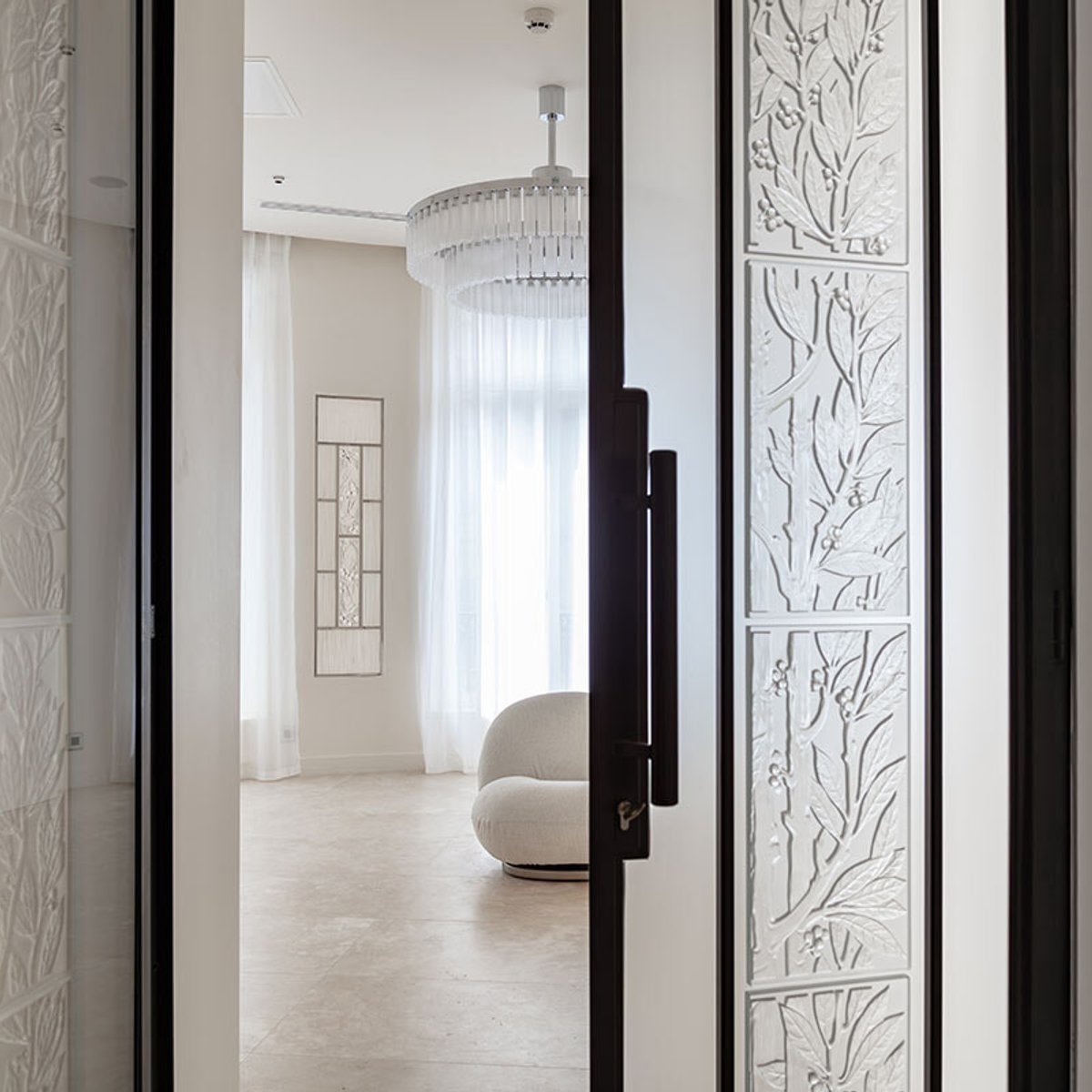 いま再び。ラリックのガラス工芸が輝くアール・ドゥ・ヴィーヴル。