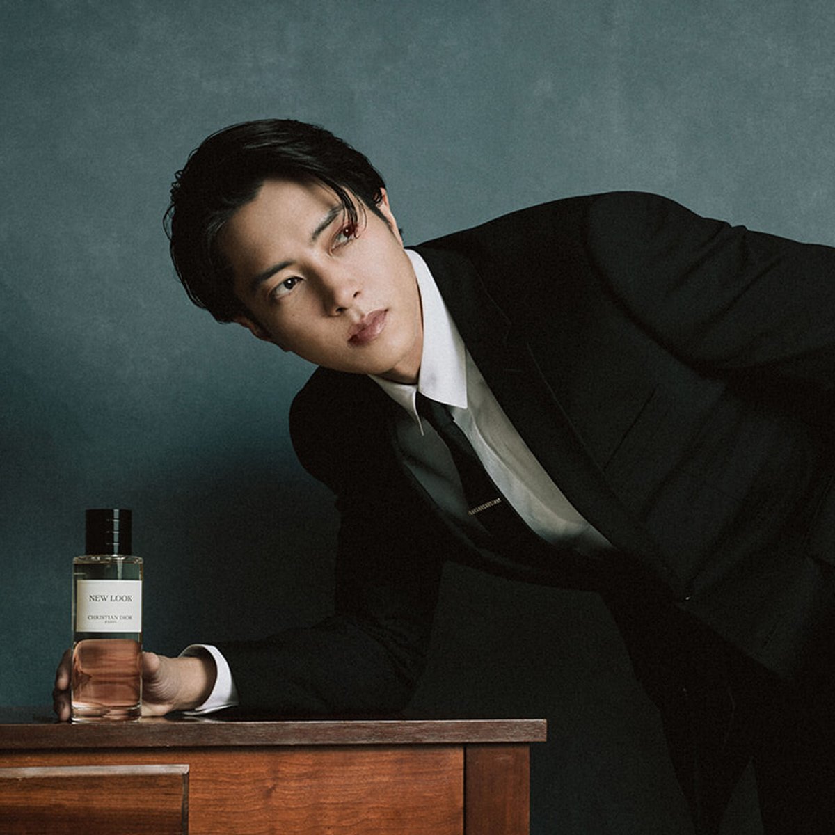 「香りとは心に届くお守り」と語る山下智久、ディオールの新フレグランスへの想いとは？