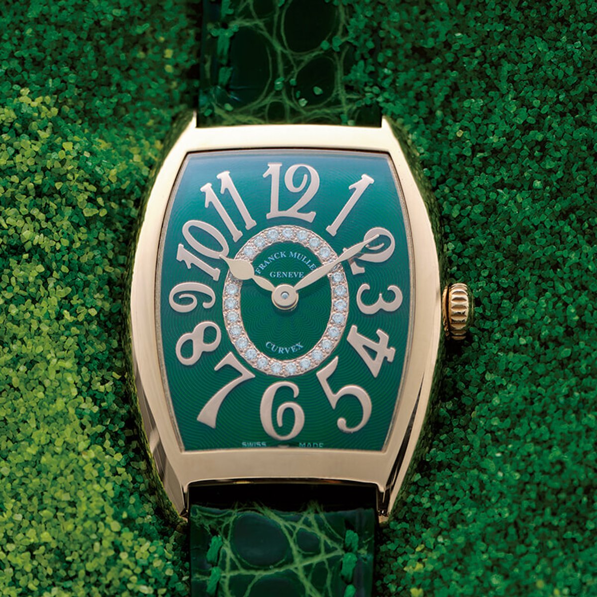 フランク ミュラーの「トノウ カーベックス」、緑にときめいて。