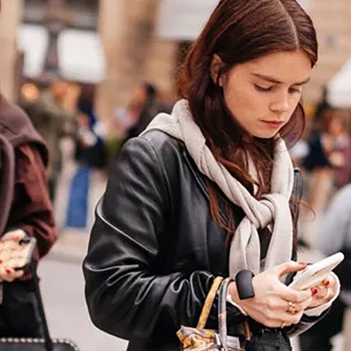 ChatGPTに「どんな服を着ればいい？」と聞いてみると？