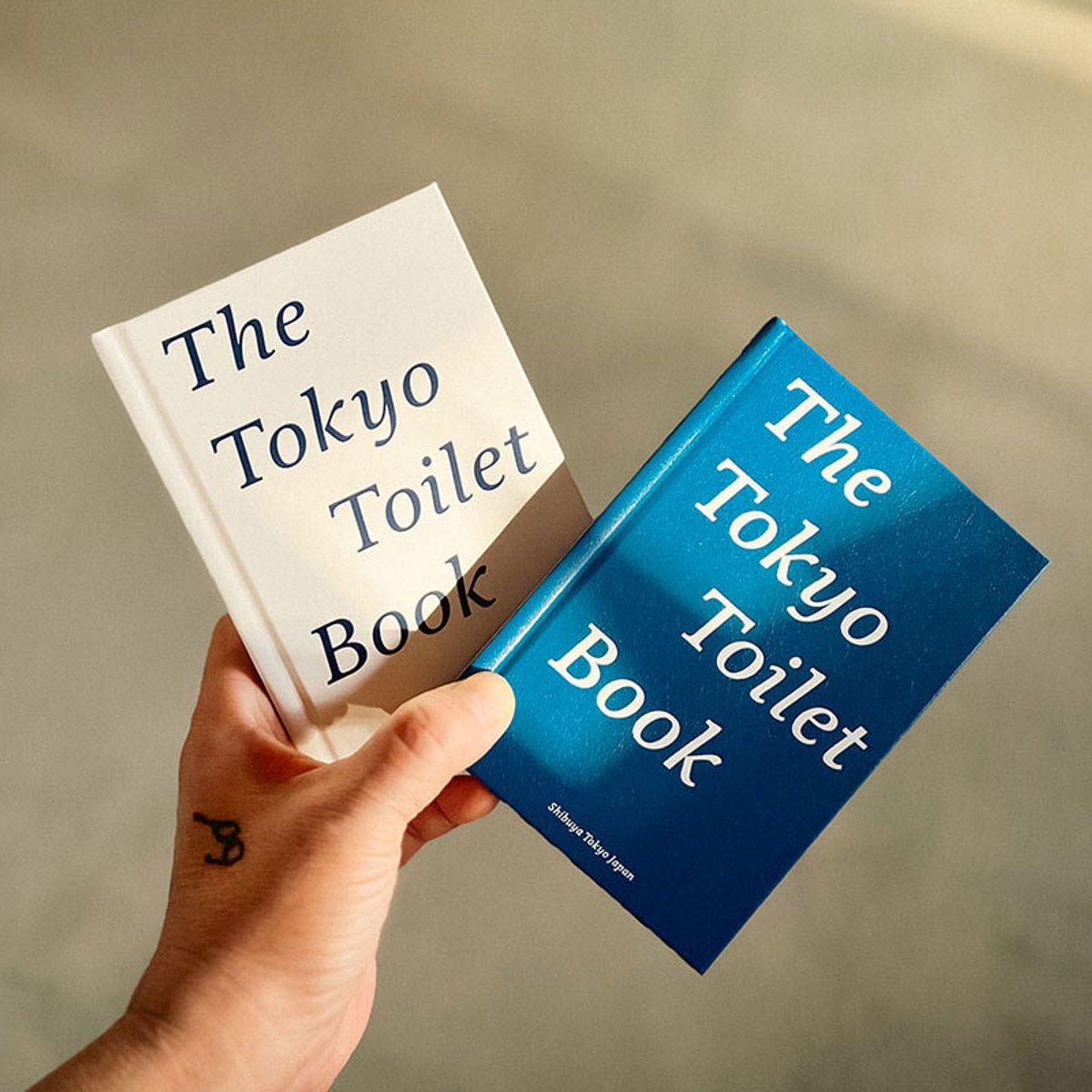 写真家・高橋ヨーコが撮影、東京の公共トイレが本に！