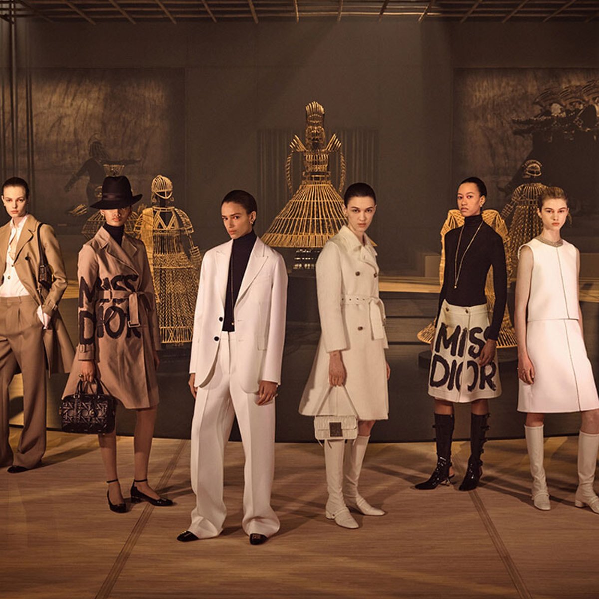 「ミス ディオール」にオマージュを捧げた、ディオール24-25年秋冬コレクション。