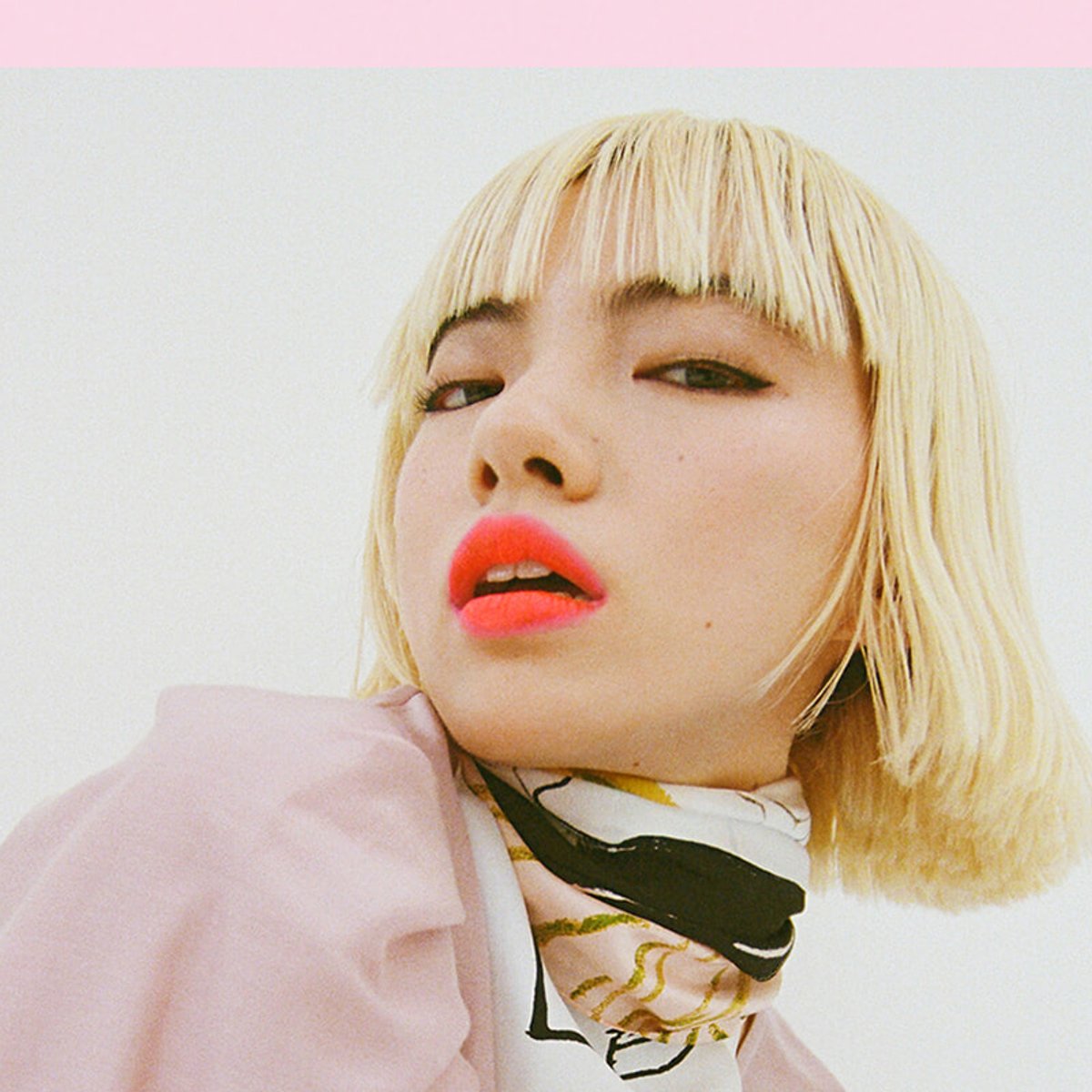 アオイヤマダが祝い舞う、ロペ始まりの時。