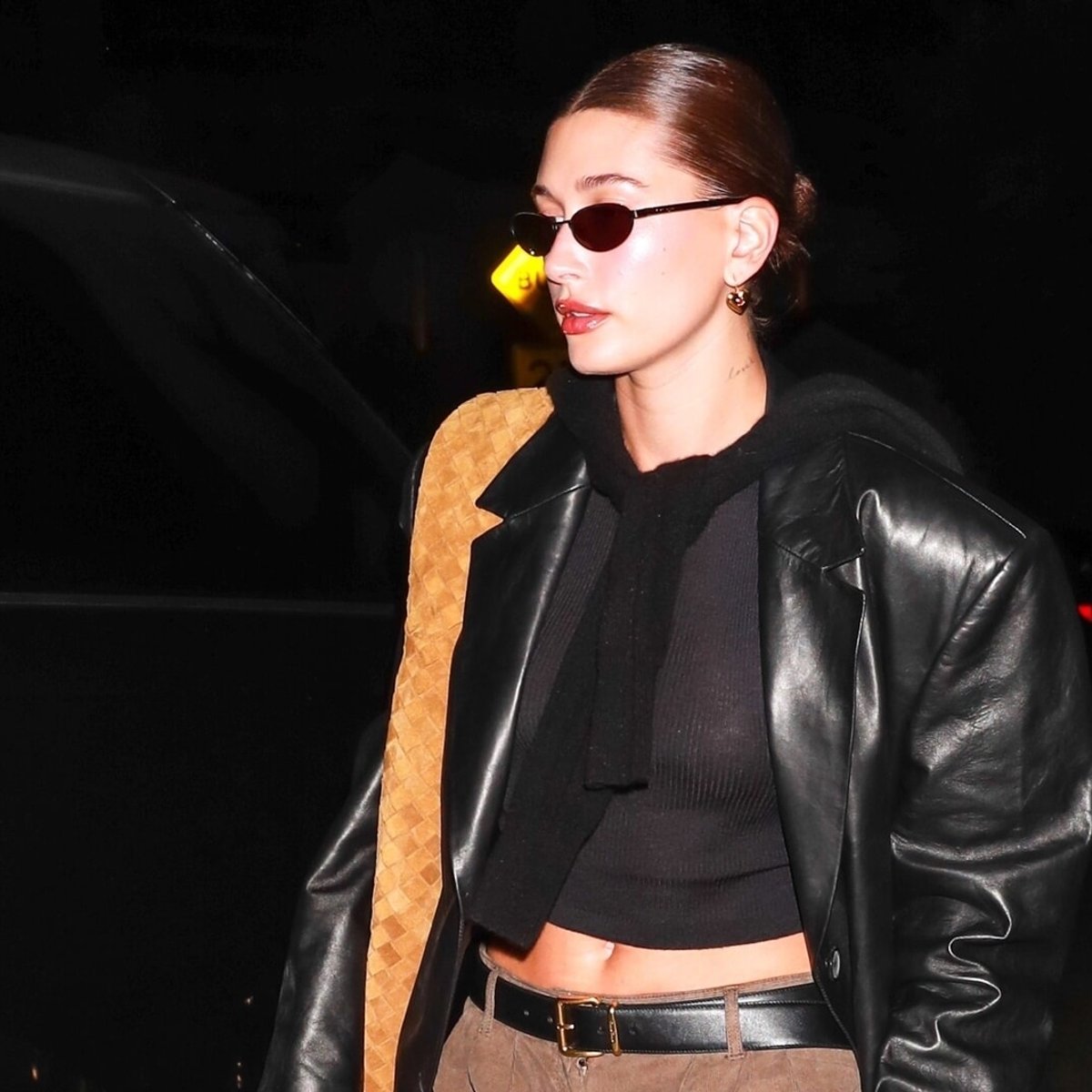 ヘイリー・ビーバー、ヴィクトリアズ・シークレットのブライダルコレクションで純白の下着に身を包む！