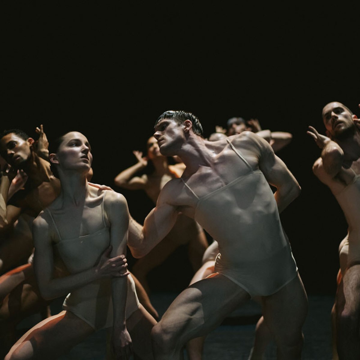 コンテンポラリーダンスの最前線、NDT来日公演に4組8名様ご招待！