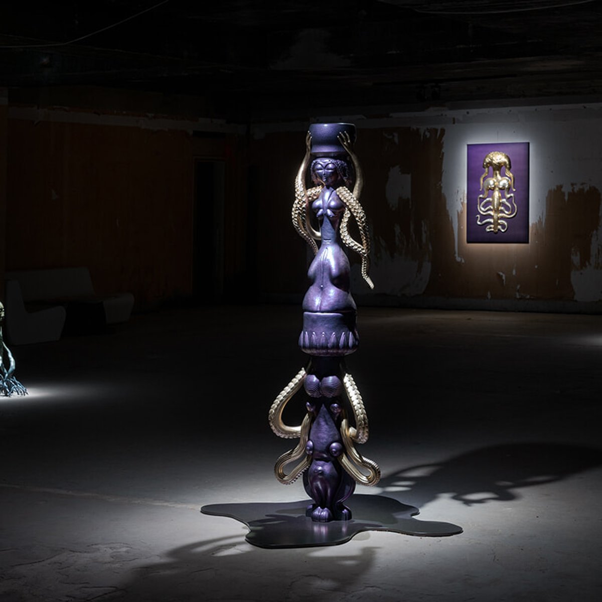 LVMH メティエ ダールがレジデント・アーティストの作品展を初開催した。