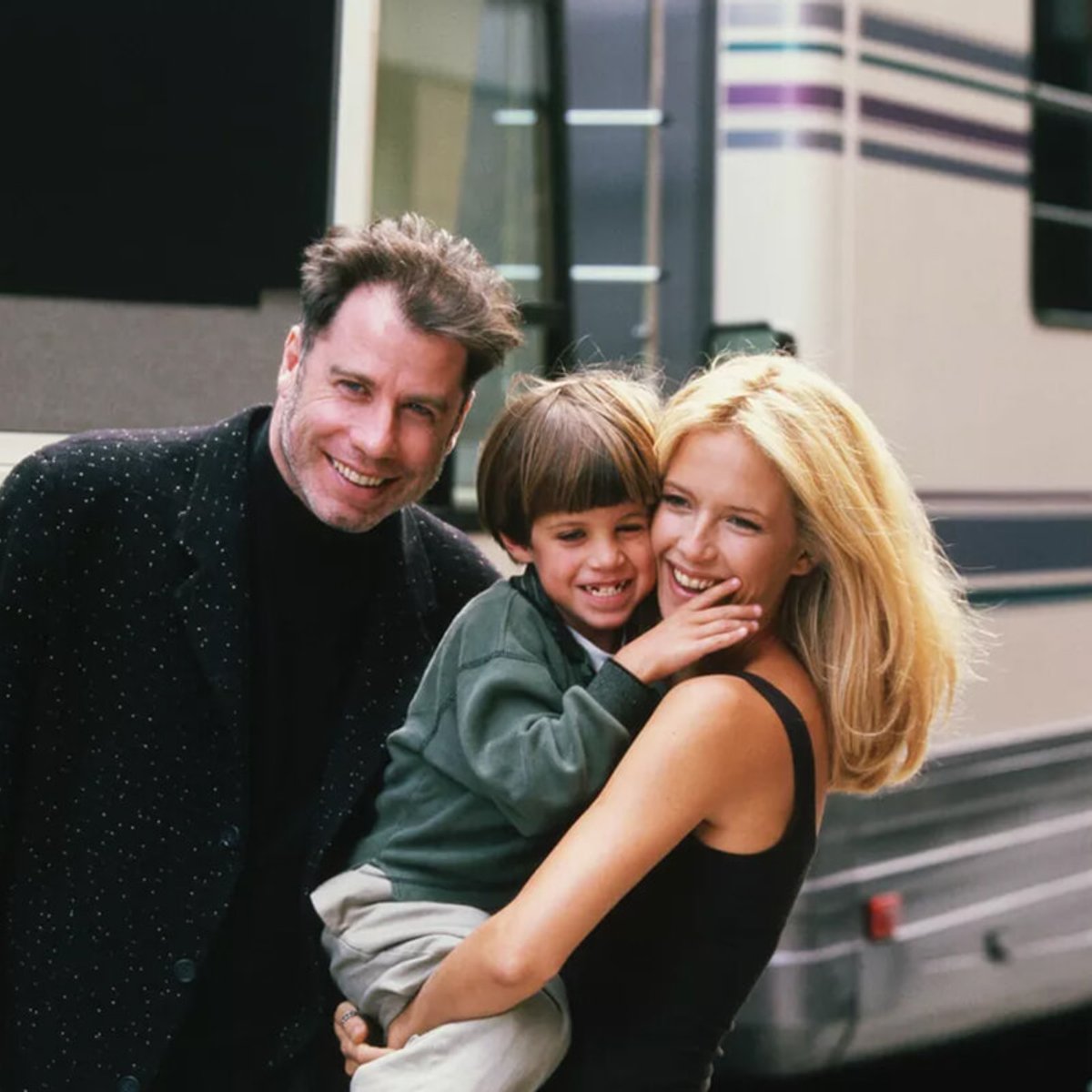 ジョン・トラボルタ、16歳で亡くなった長男を追悼。