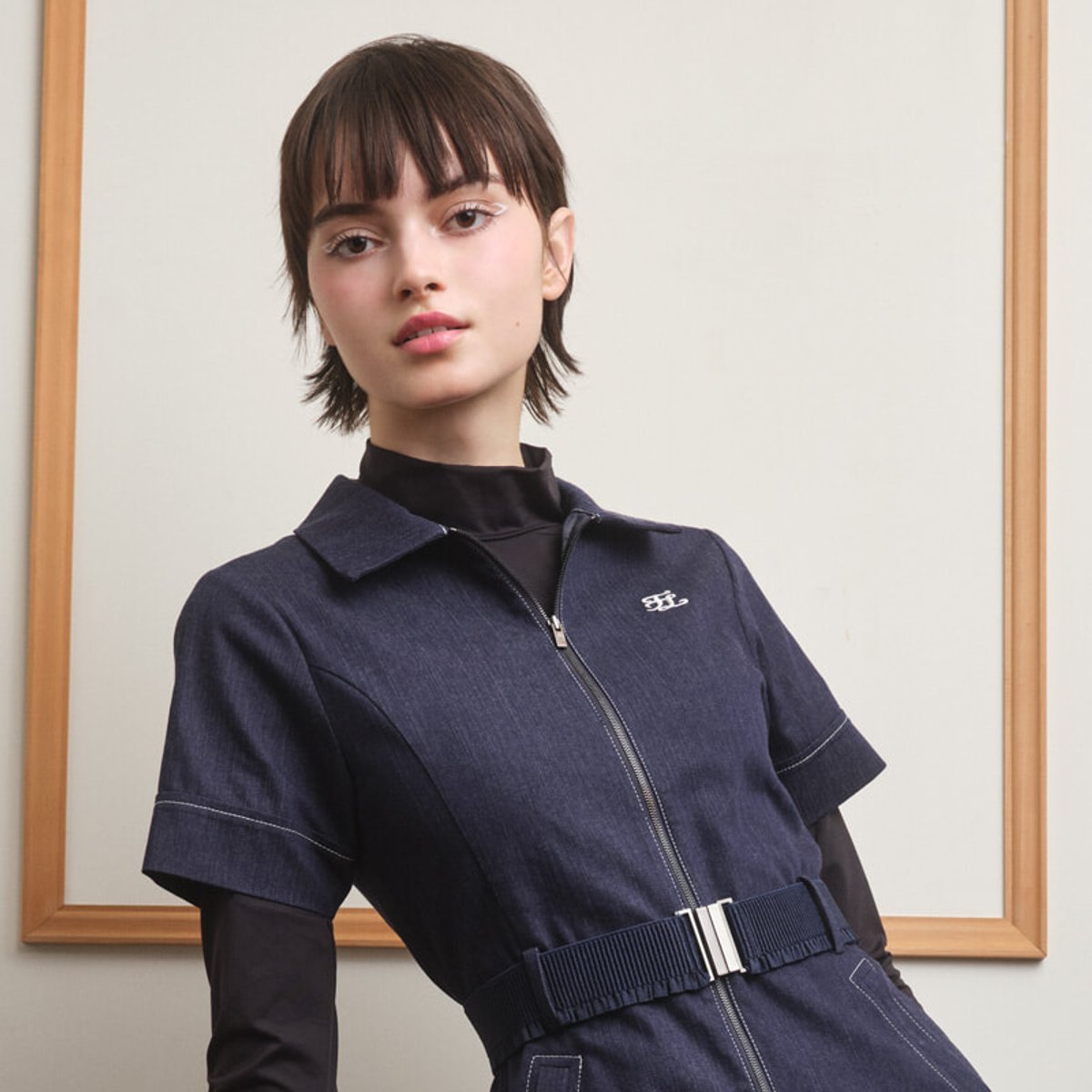 韓国ブランド×メイクアップでつくる、旬のデニムルック。