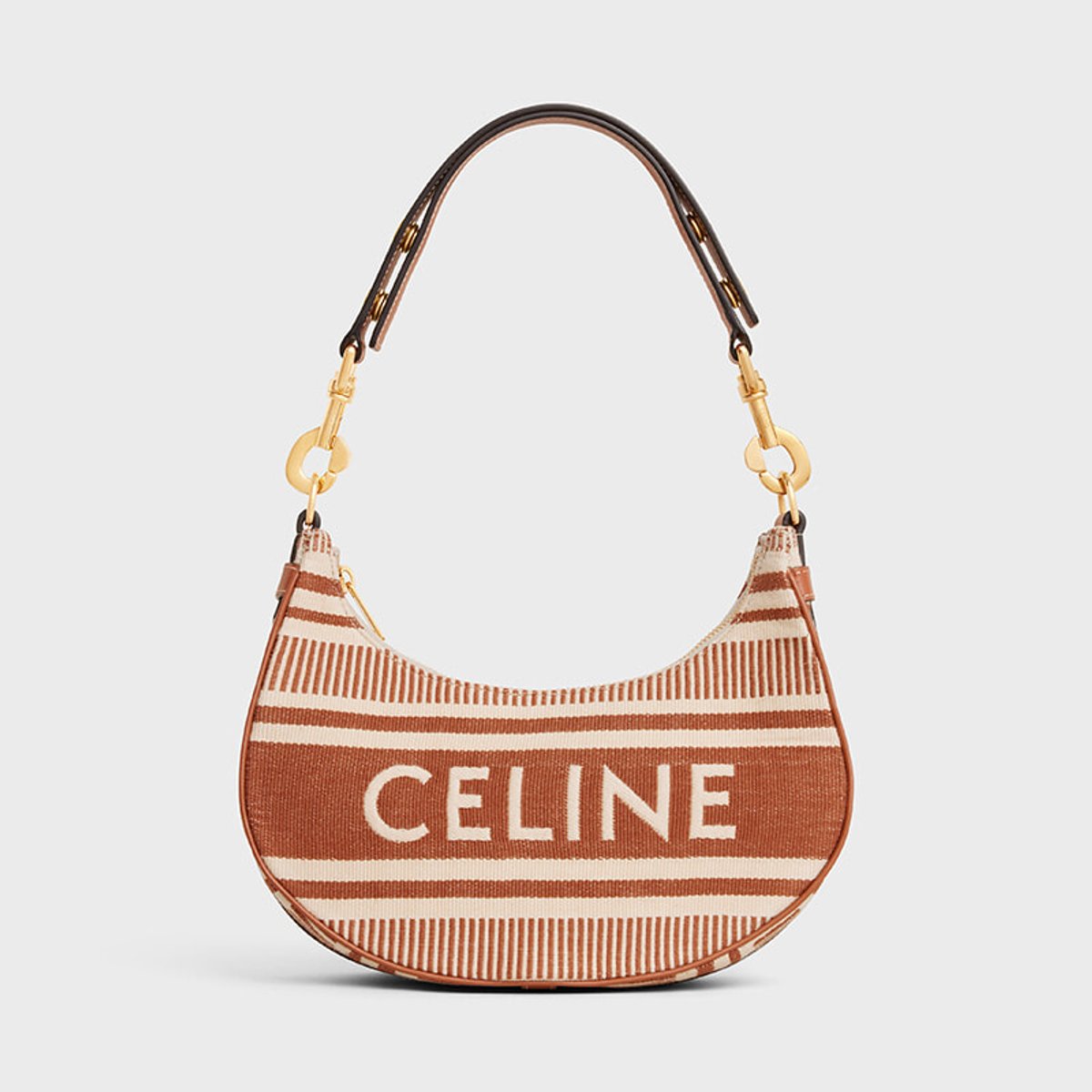 セリーヌのポップアップで、洗練漂うワードローブ探し。