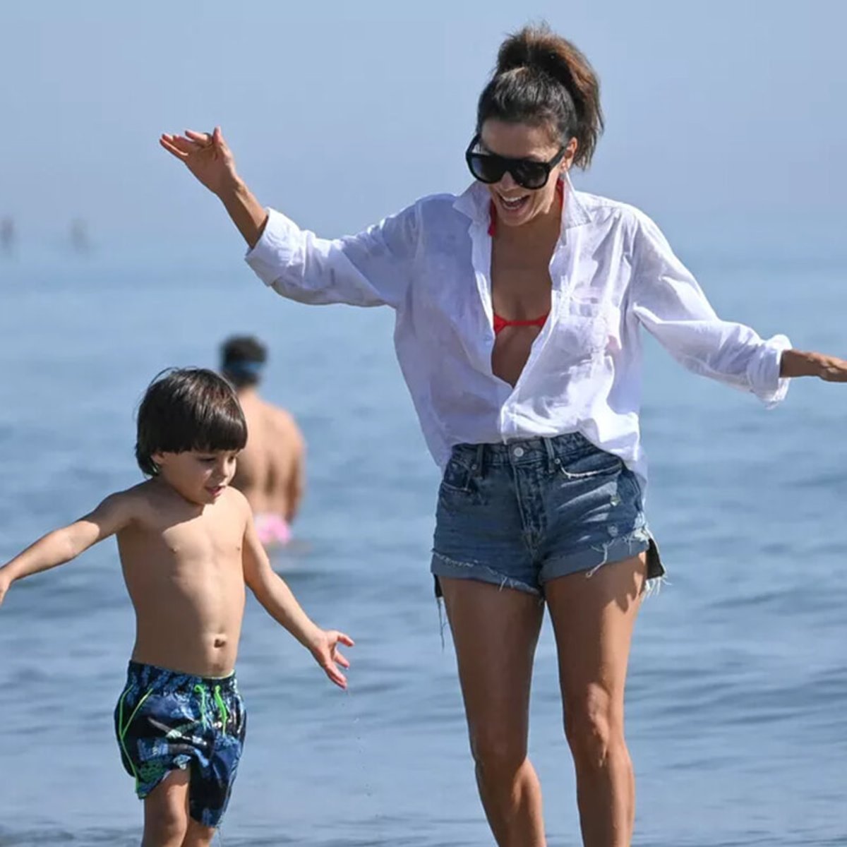 エヴァ・ロンゴリア、子どものためにハリウッドを離れることを決意。